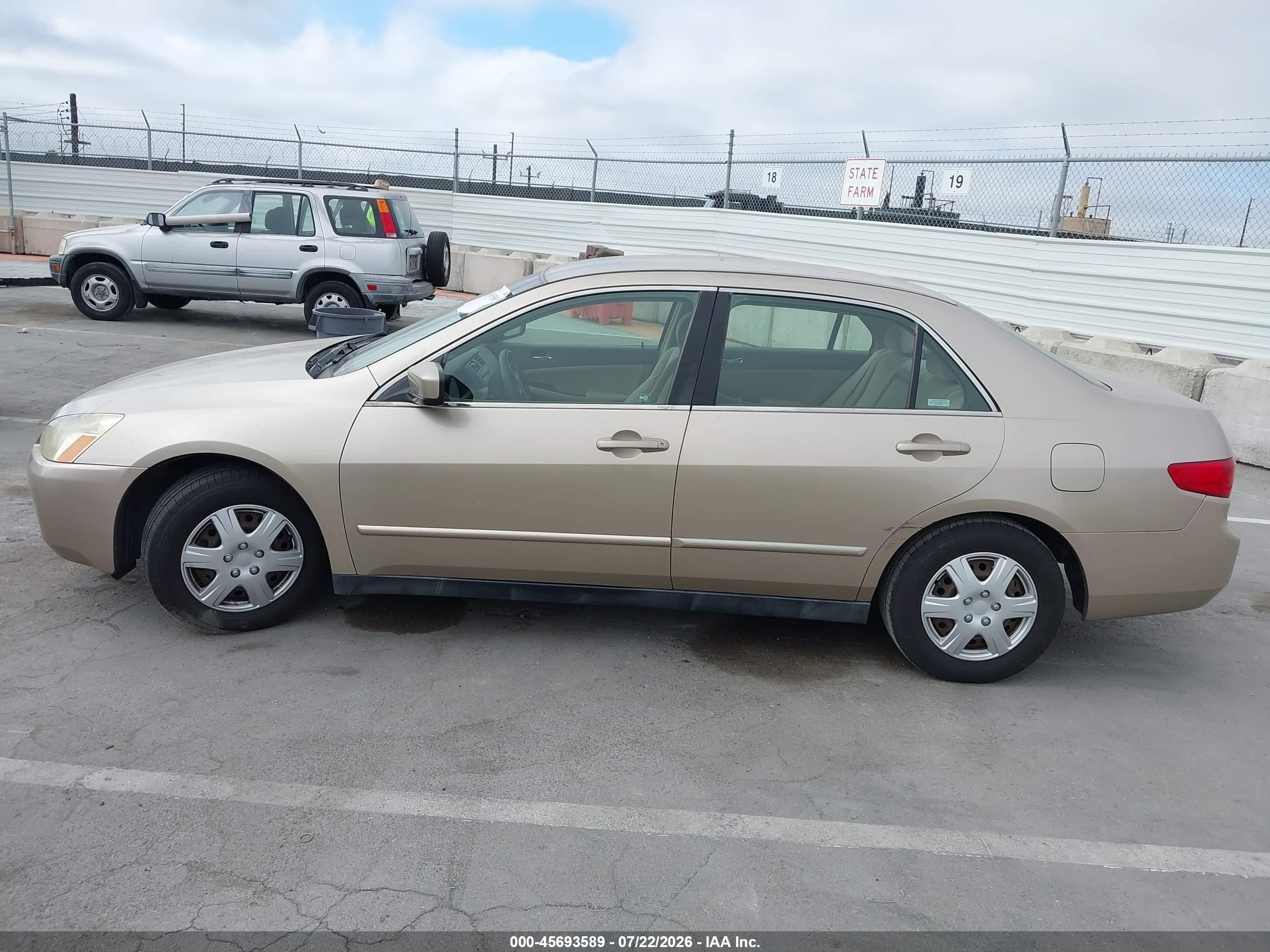 2005 Honda Accord 2.4 Lx Золотой vin: JHMCM56465C003899