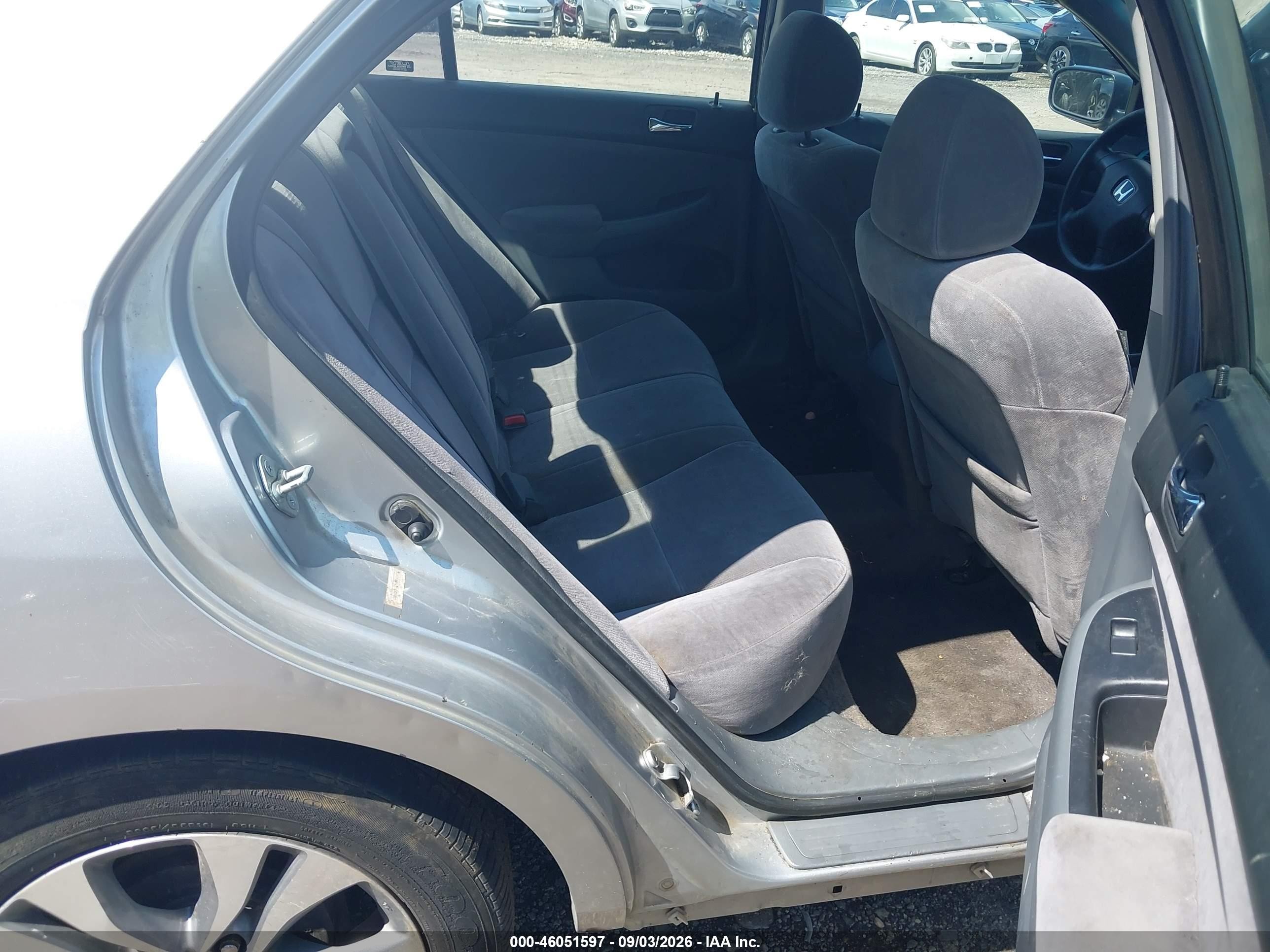 2006 Honda Accord 2.4 Lx Silver vin: JHMCM56476C005971
