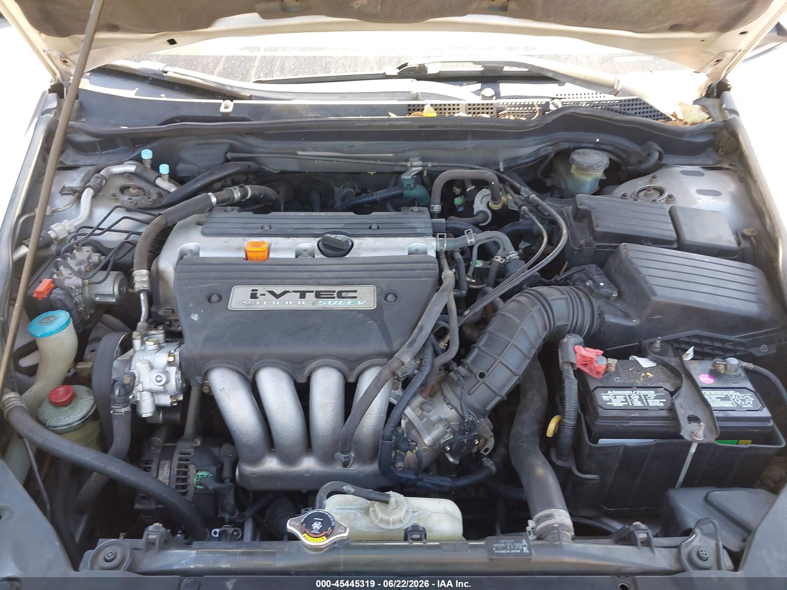 2005 Honda Accord 2.4 Lx Silver vin: JHMCM56495C004545
