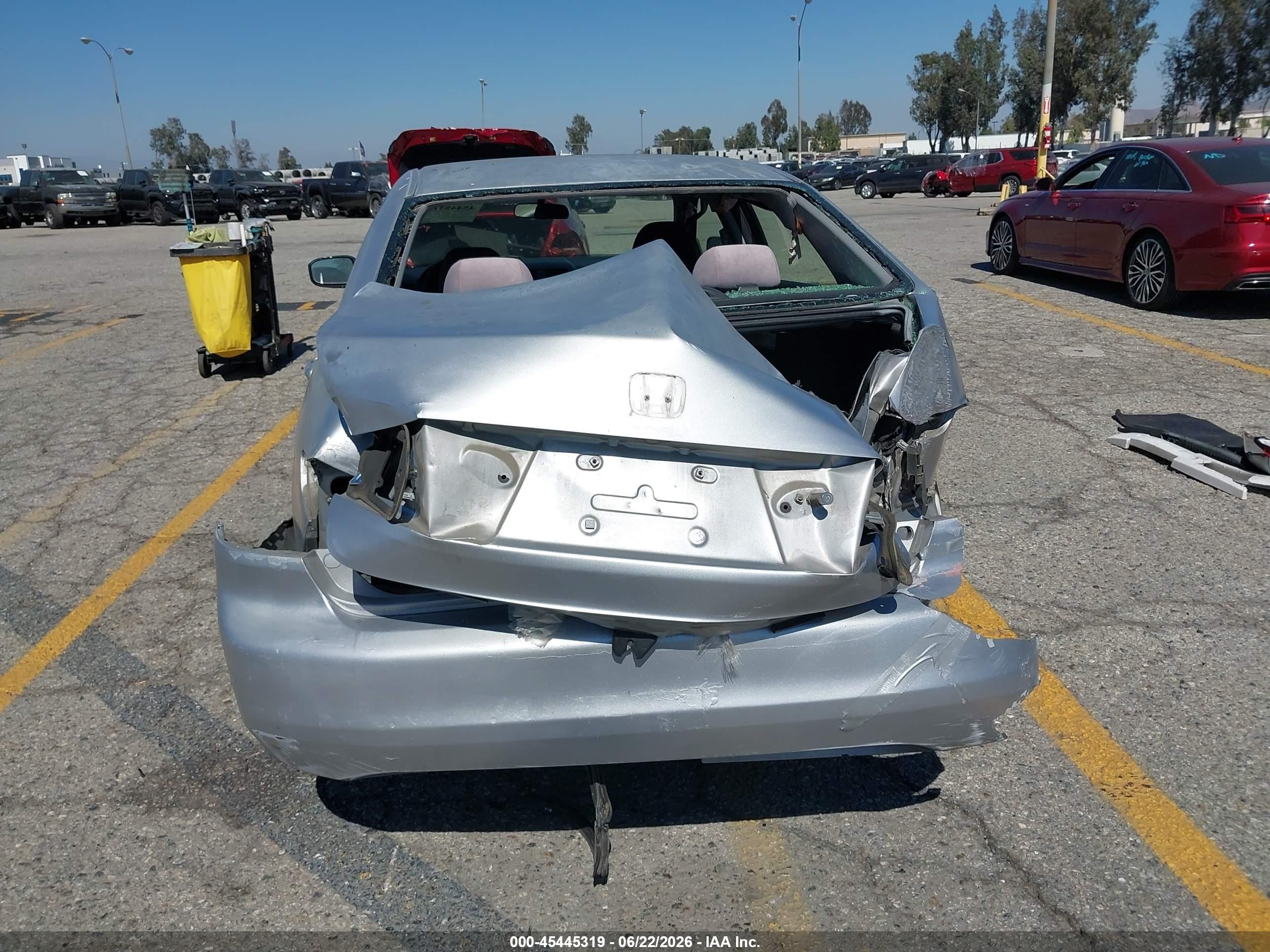 2005 Honda Accord 2.4 Lx Silver vin: JHMCM56495C004545