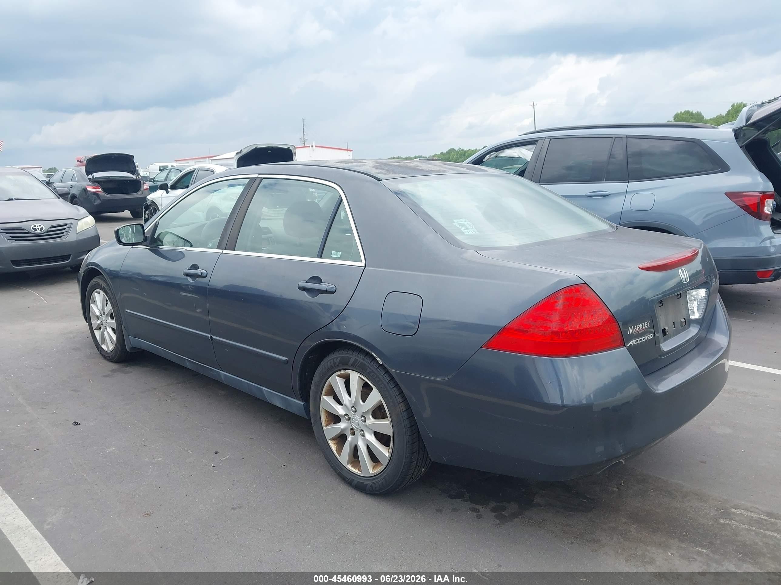 2006 Honda Accord 2.4 Lx Navy vin: JHMCM564X6C011117