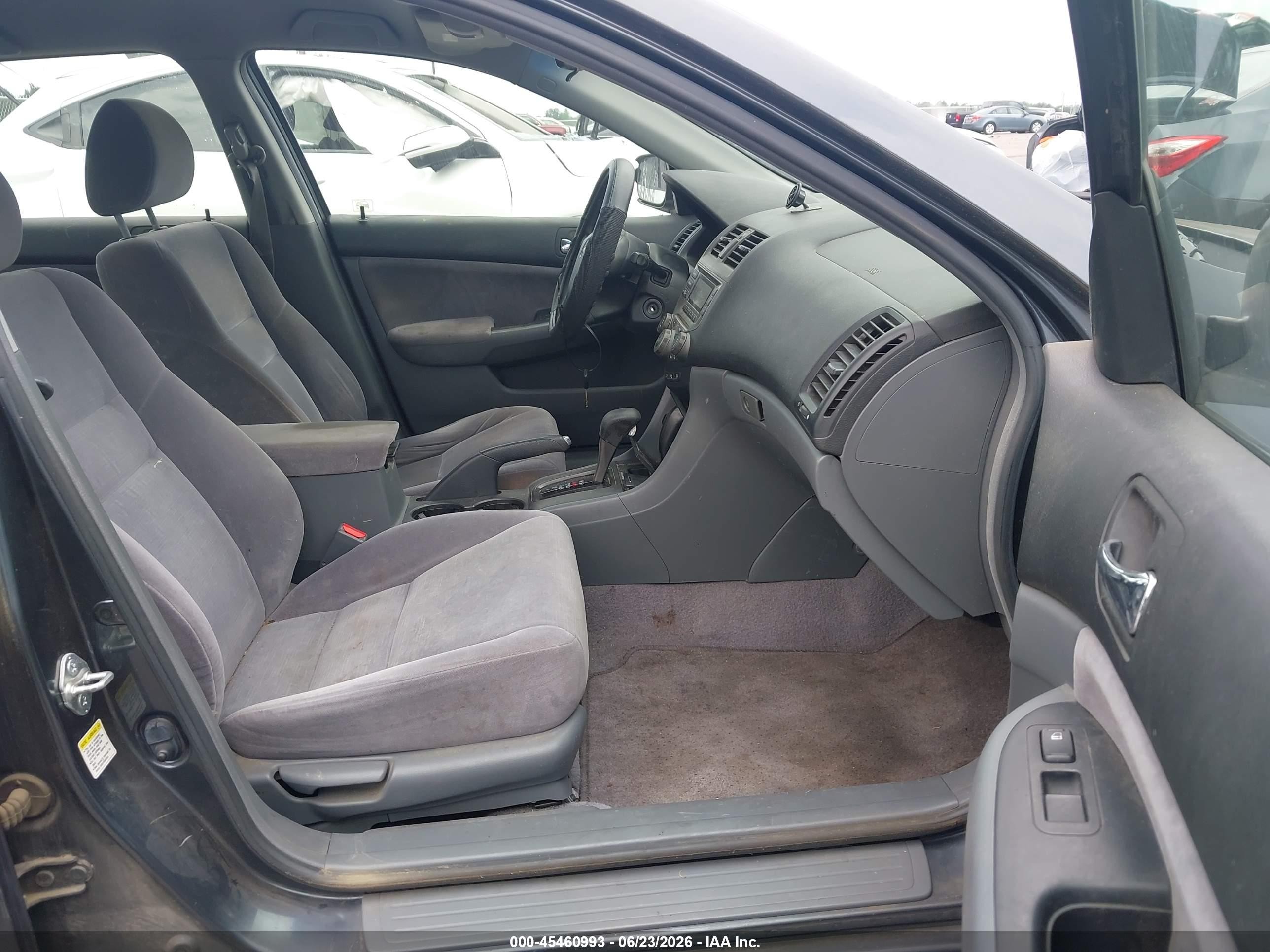 2006 Honda Accord 2.4 Lx Navy vin: JHMCM564X6C011117