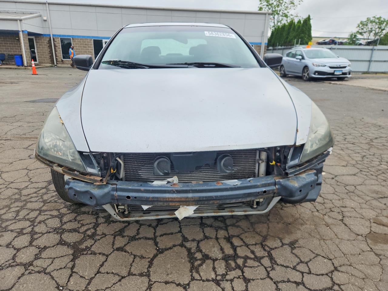 2004 Honda Accord Ex Silver vin: JHMCM56604C030452
