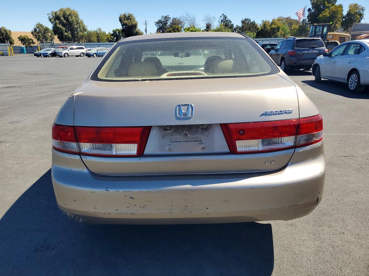 2003 Honda Accord Ex Gold vin: JHMCM56613C024139