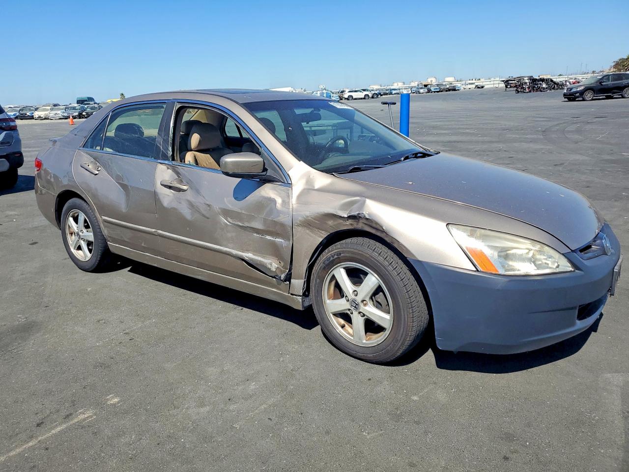 2003 Honda Accord Ex Gold vin: JHMCM56613C024139