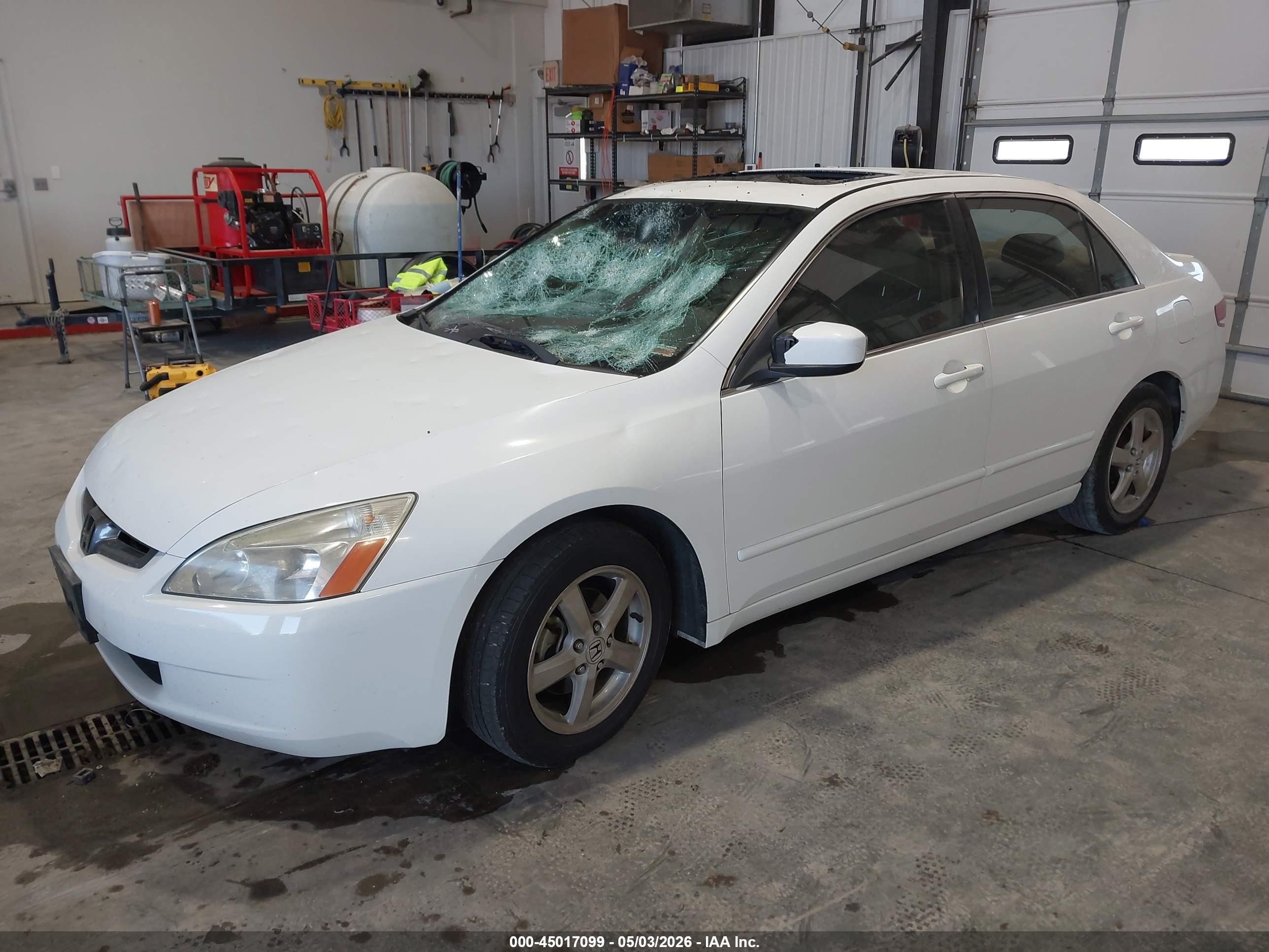 2003 Honda Accord 2.4 Ex White vin: JHMCM56623C051060