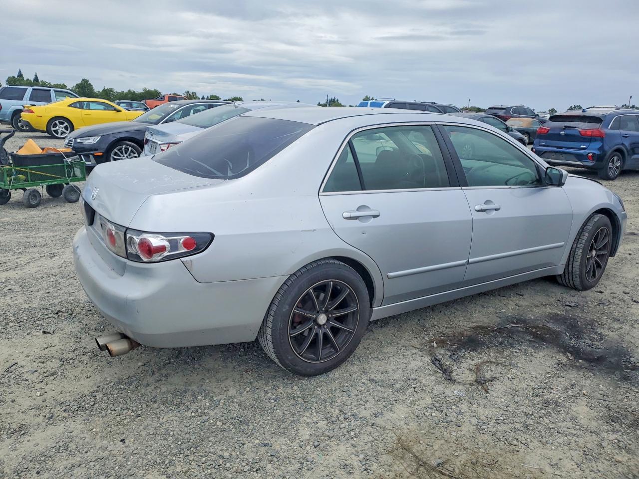 2003 Honda Accord Ex Silver vin: JHMCM56623C086097