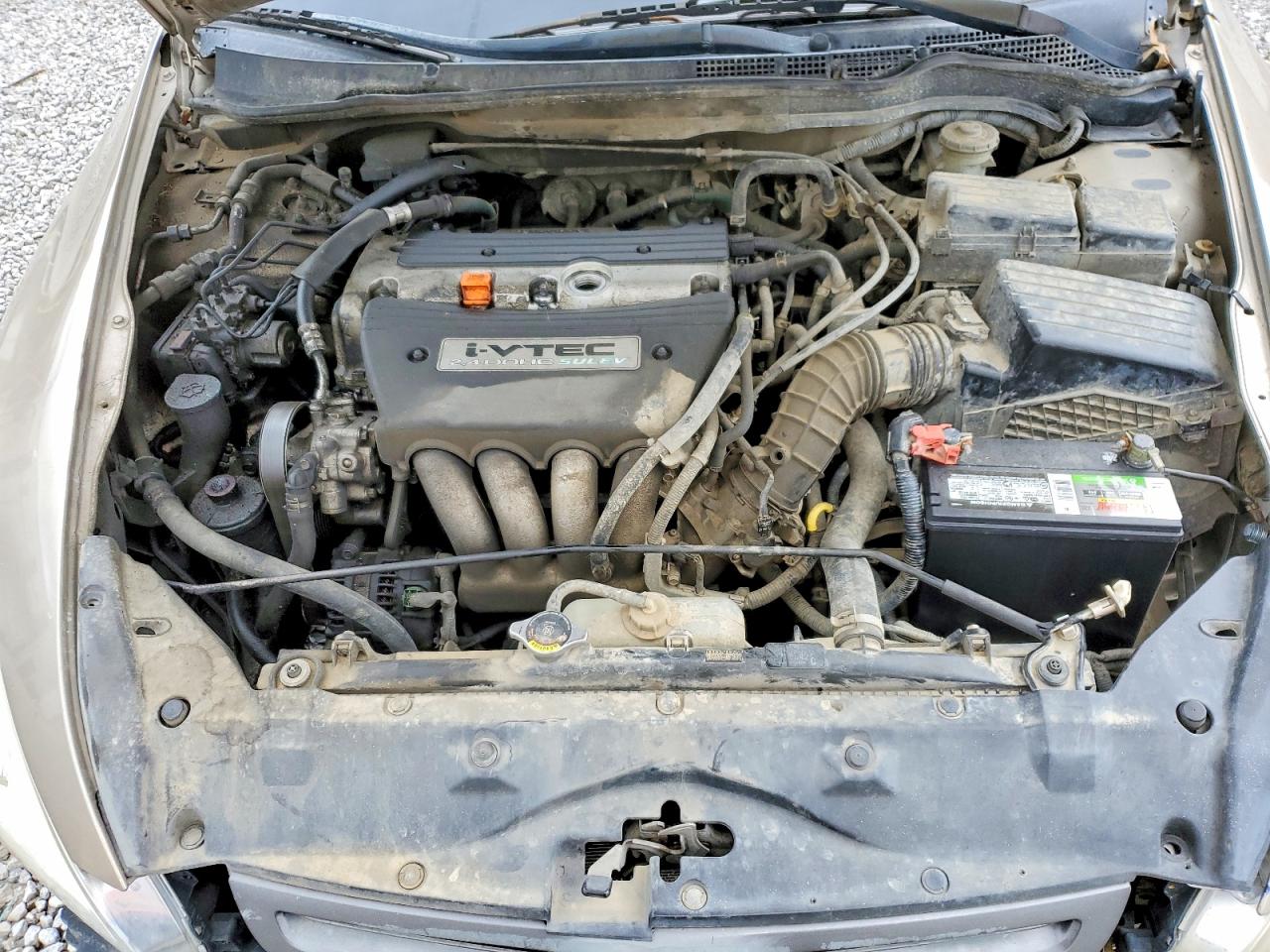 2004 Honda Accord Ex Gold vin: JHMCM56624C030176