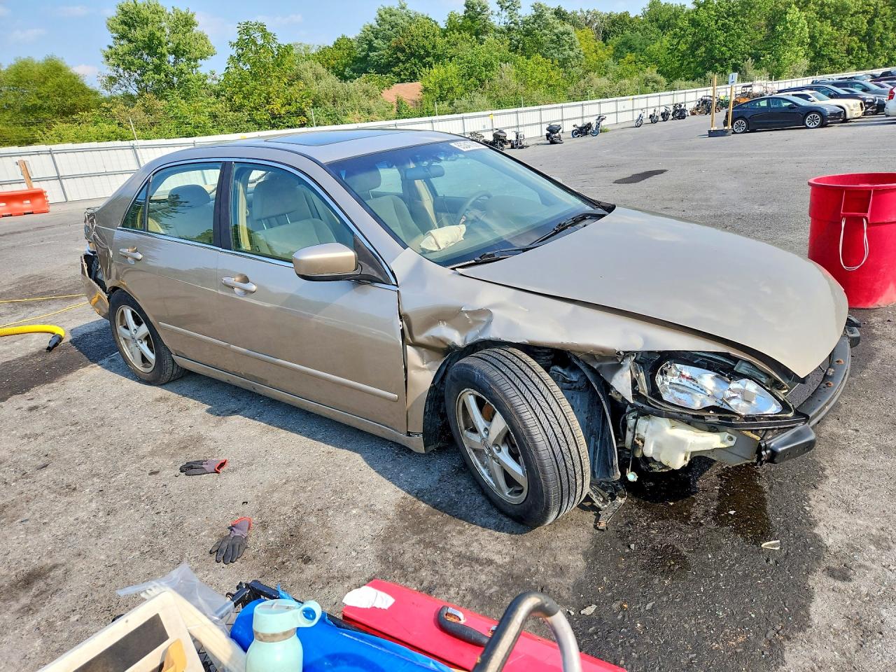 2003 Honda Accord Ex Gold vin: JHMCM56633C044733