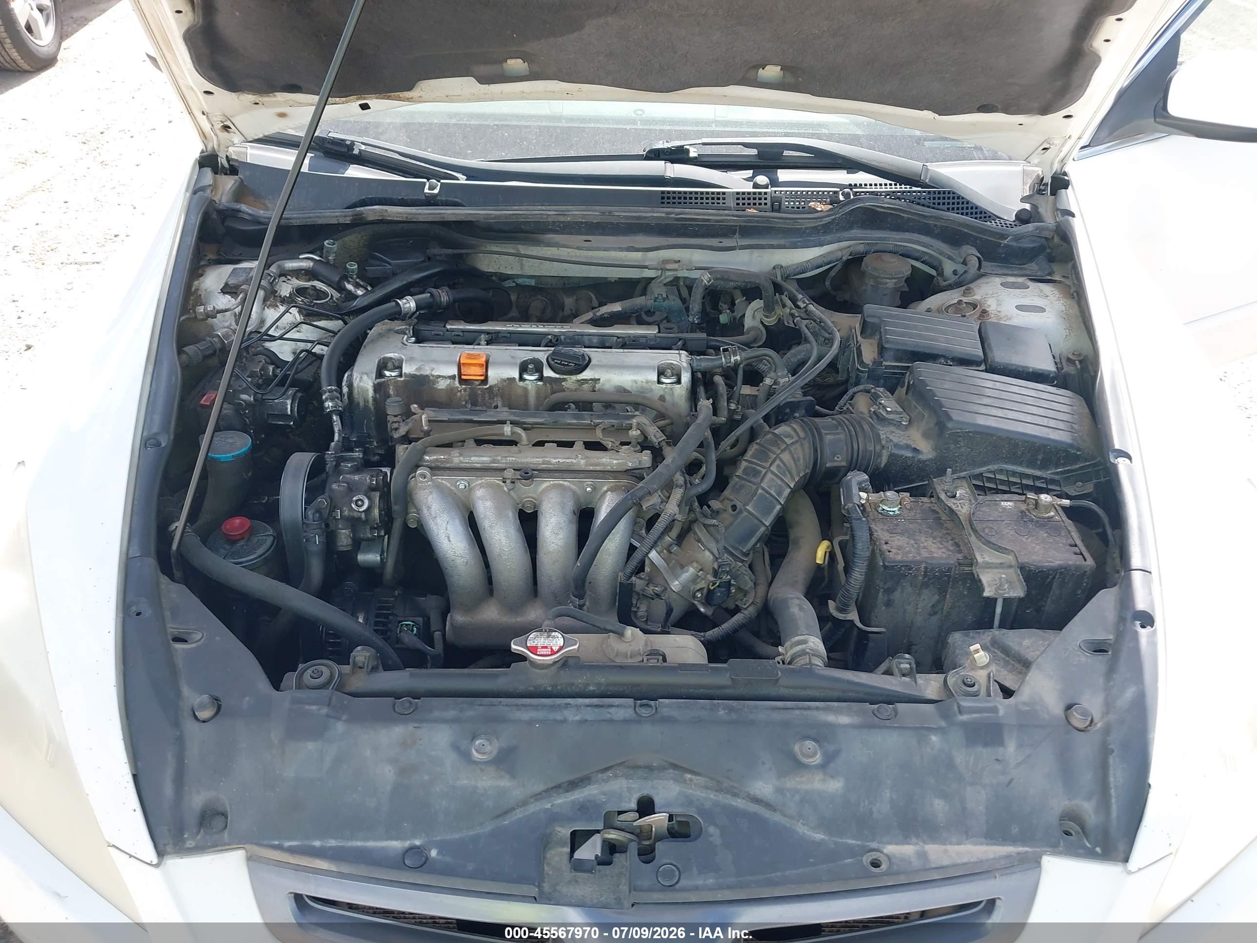 2004 Honda Accord 2.4 Ex White vin: JHMCM56654C033024