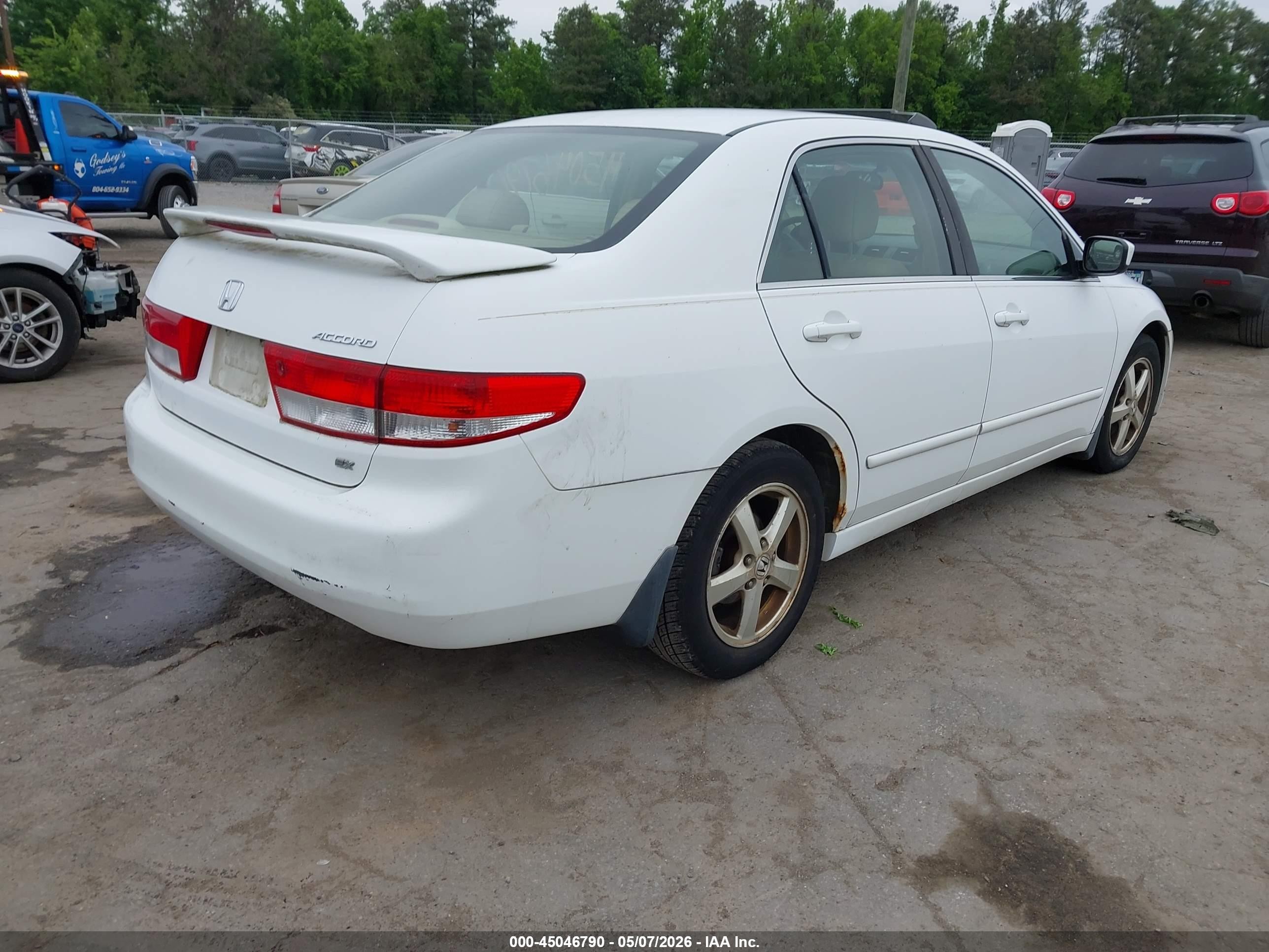 2003 Honda Accord 2.4 Ex White vin: JHMCM56663C004193
