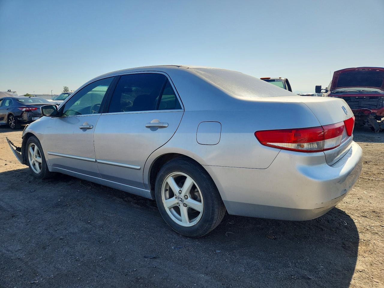 2003 Honda Accord Silver vin: JHMCM56663C024184