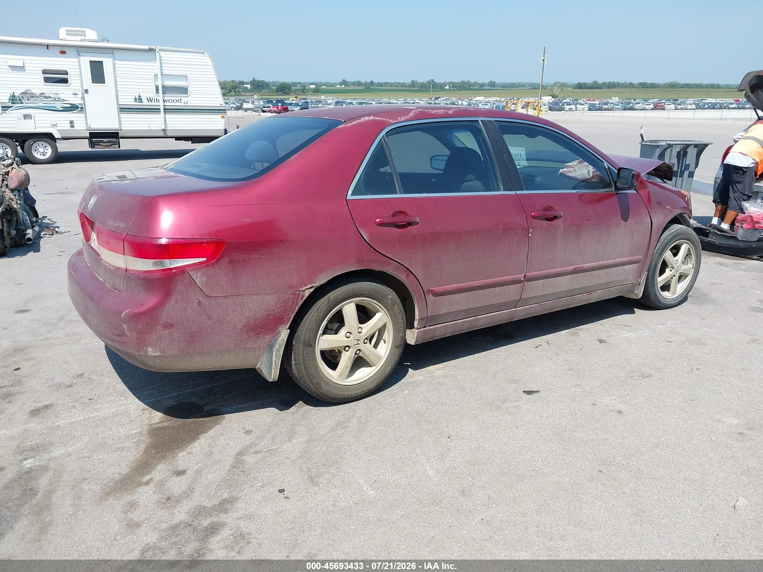 2003 Honda Accord Sdn Ex Red vin: JHMCM56673C016014