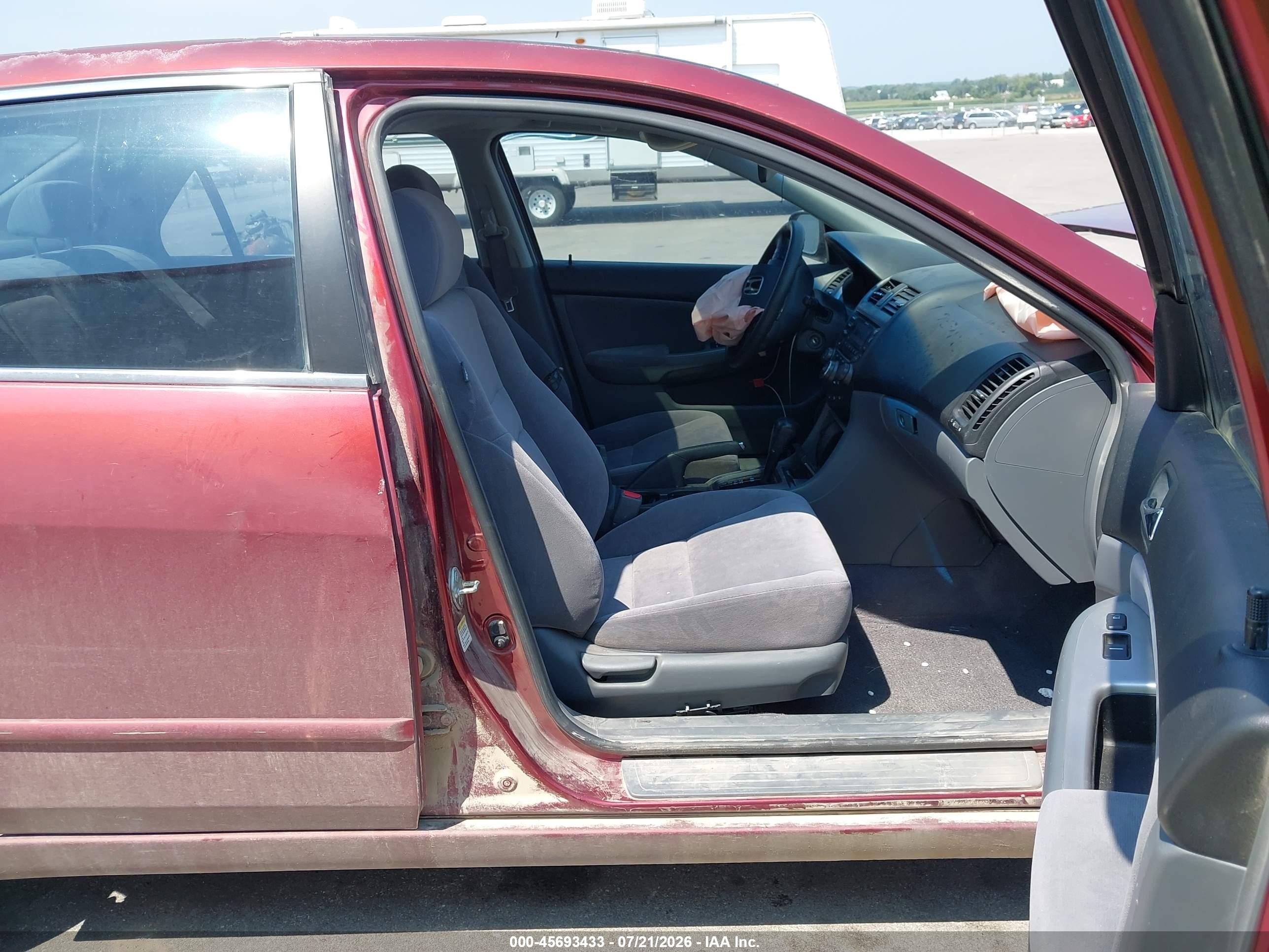 2003 Honda Accord Sdn Ex Red vin: JHMCM56673C016014
