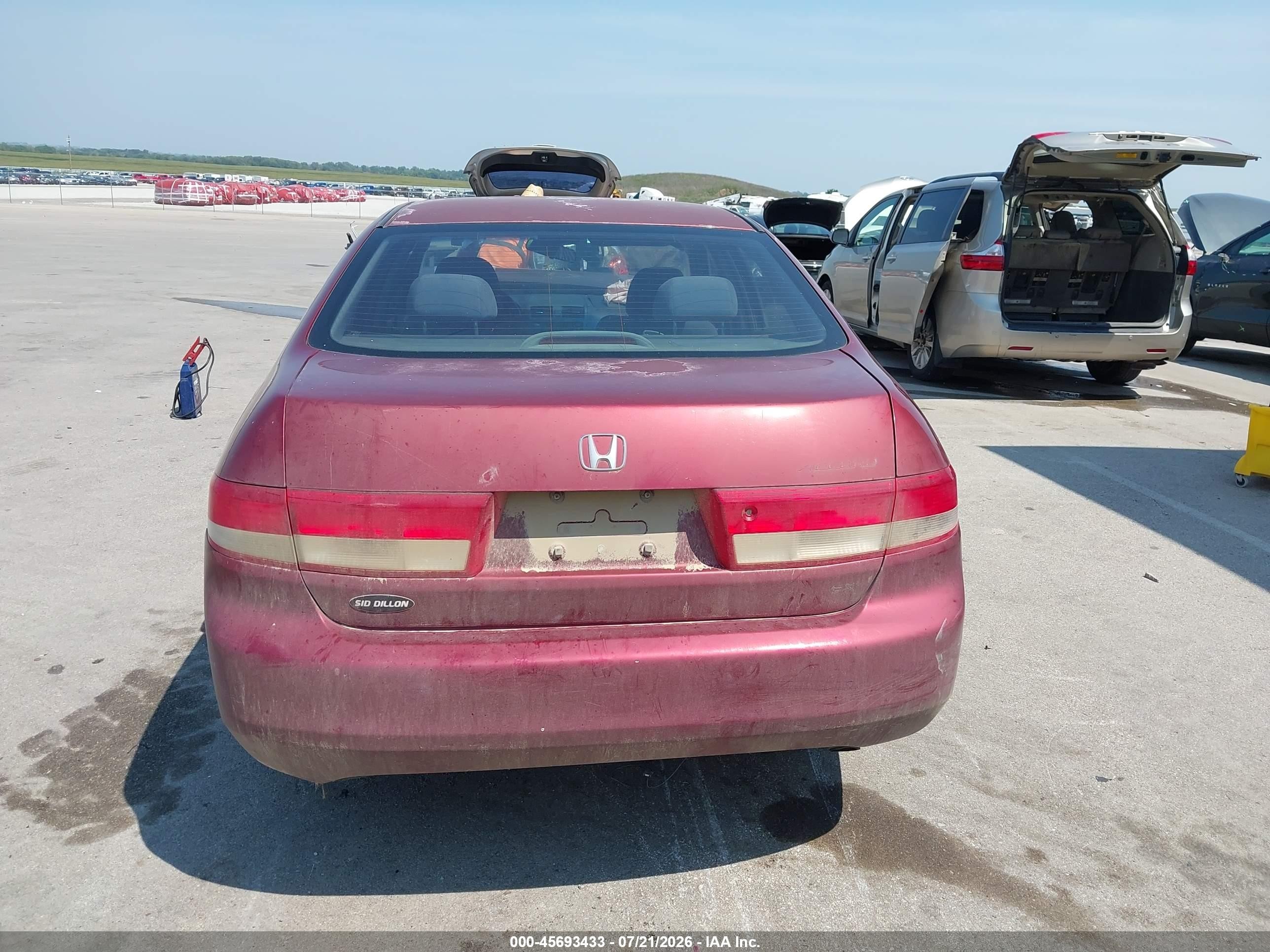 2003 Honda Accord Sdn Ex Red vin: JHMCM56673C016014