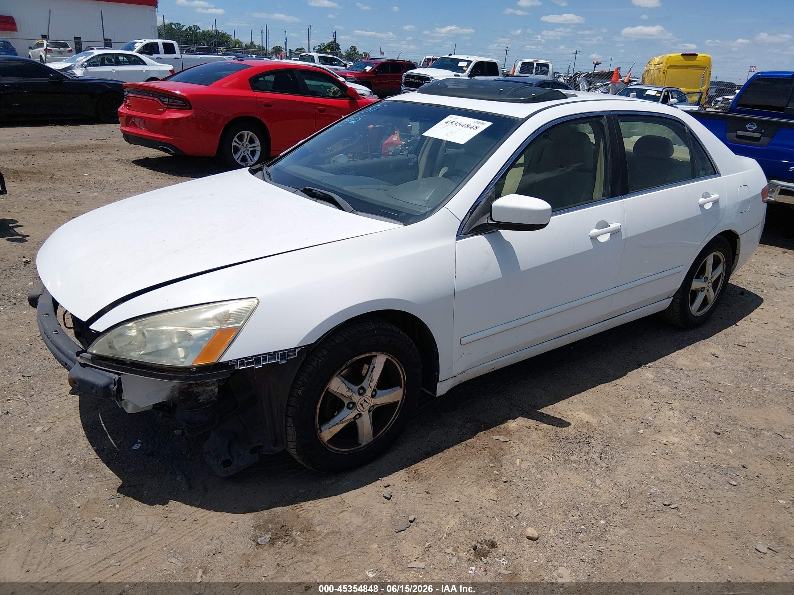 2003 Honda Accord 2.4 Ex White vin: JHMCM56683C022095
