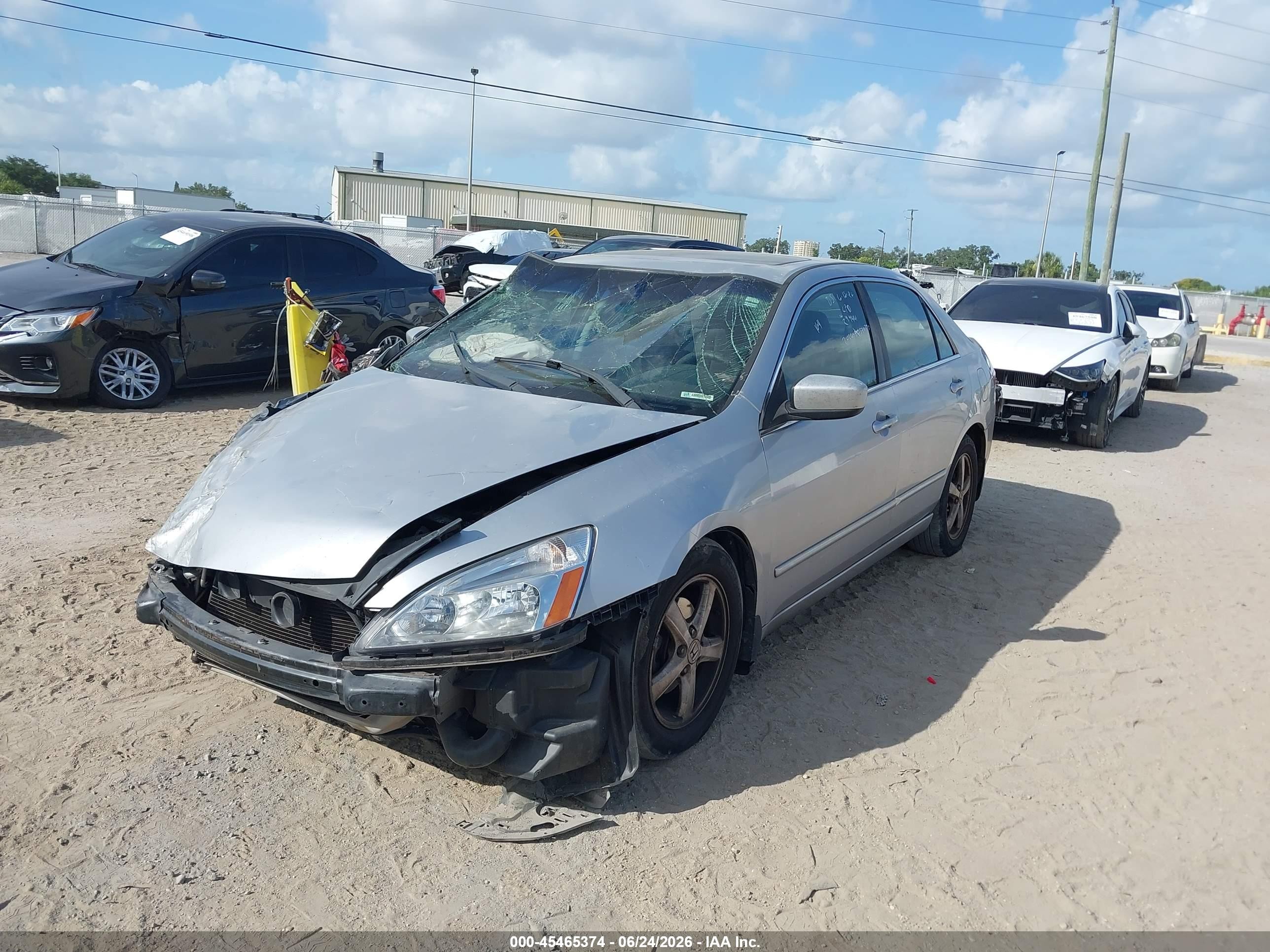 2003 Honda Accord Sdn Ex Silver vin: JHMCM56683C050480