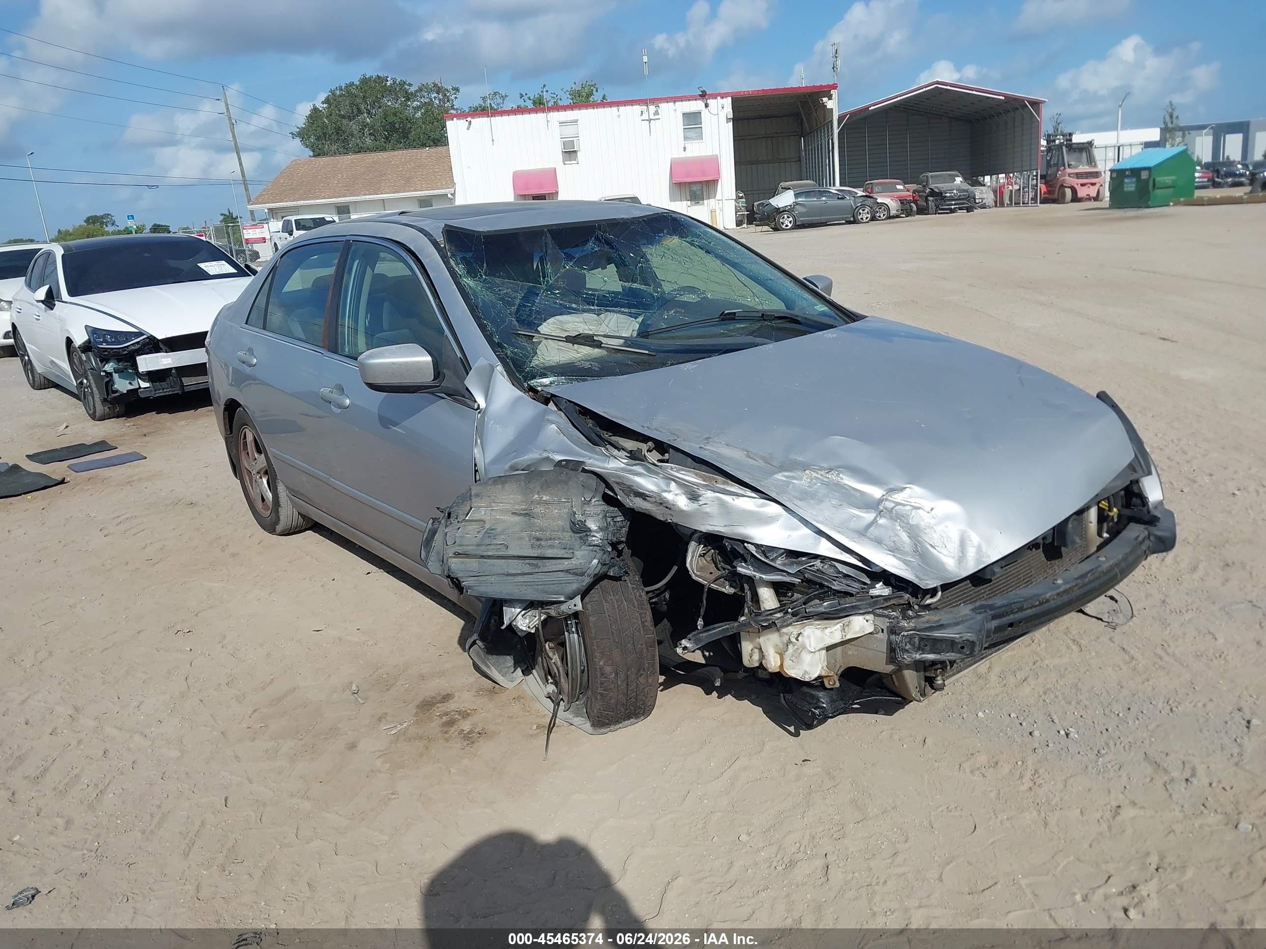 2003 Honda Accord Sdn Ex Silver vin: JHMCM56683C050480