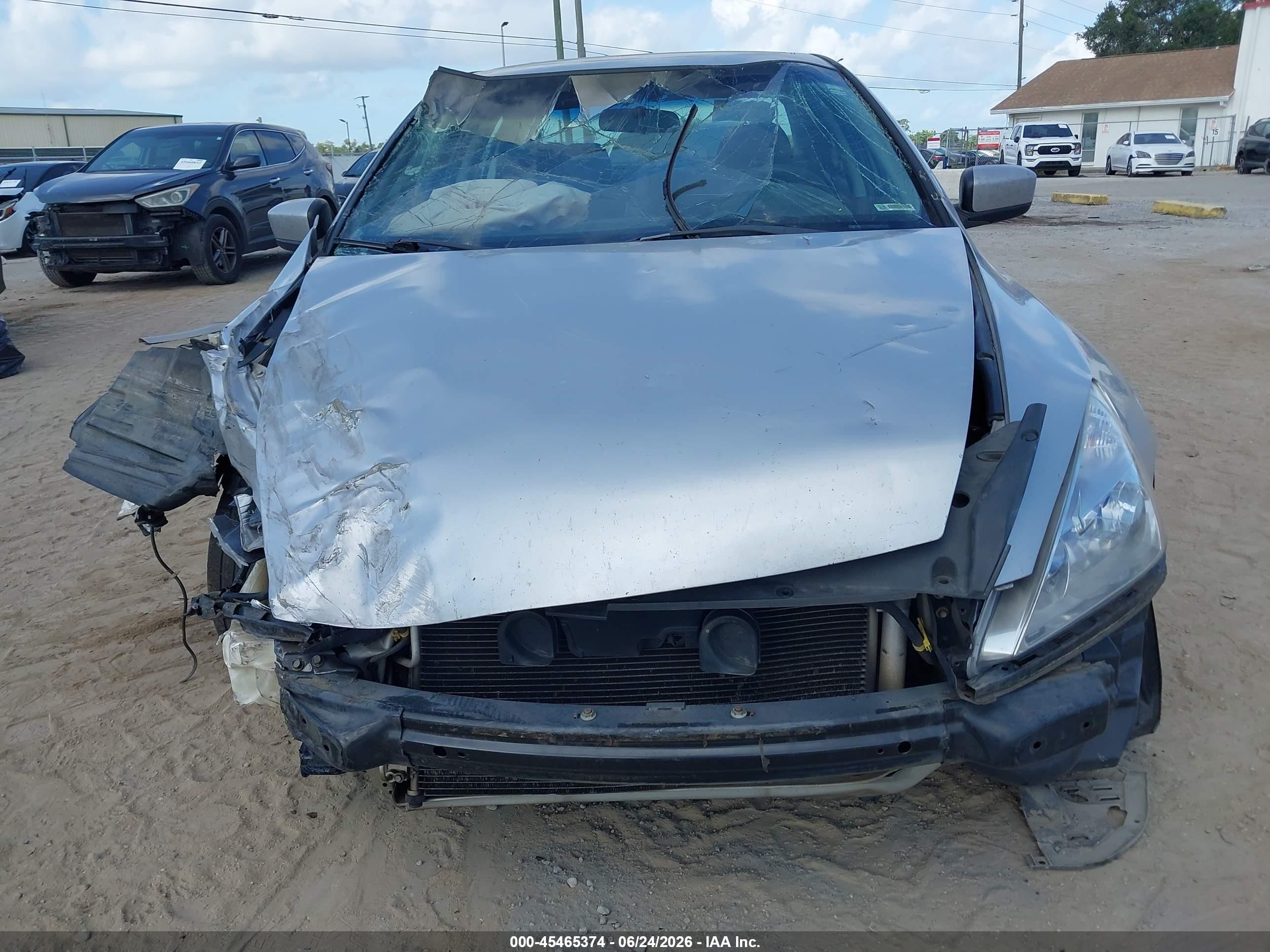 2003 Honda Accord Sdn Ex Silver vin: JHMCM56683C050480