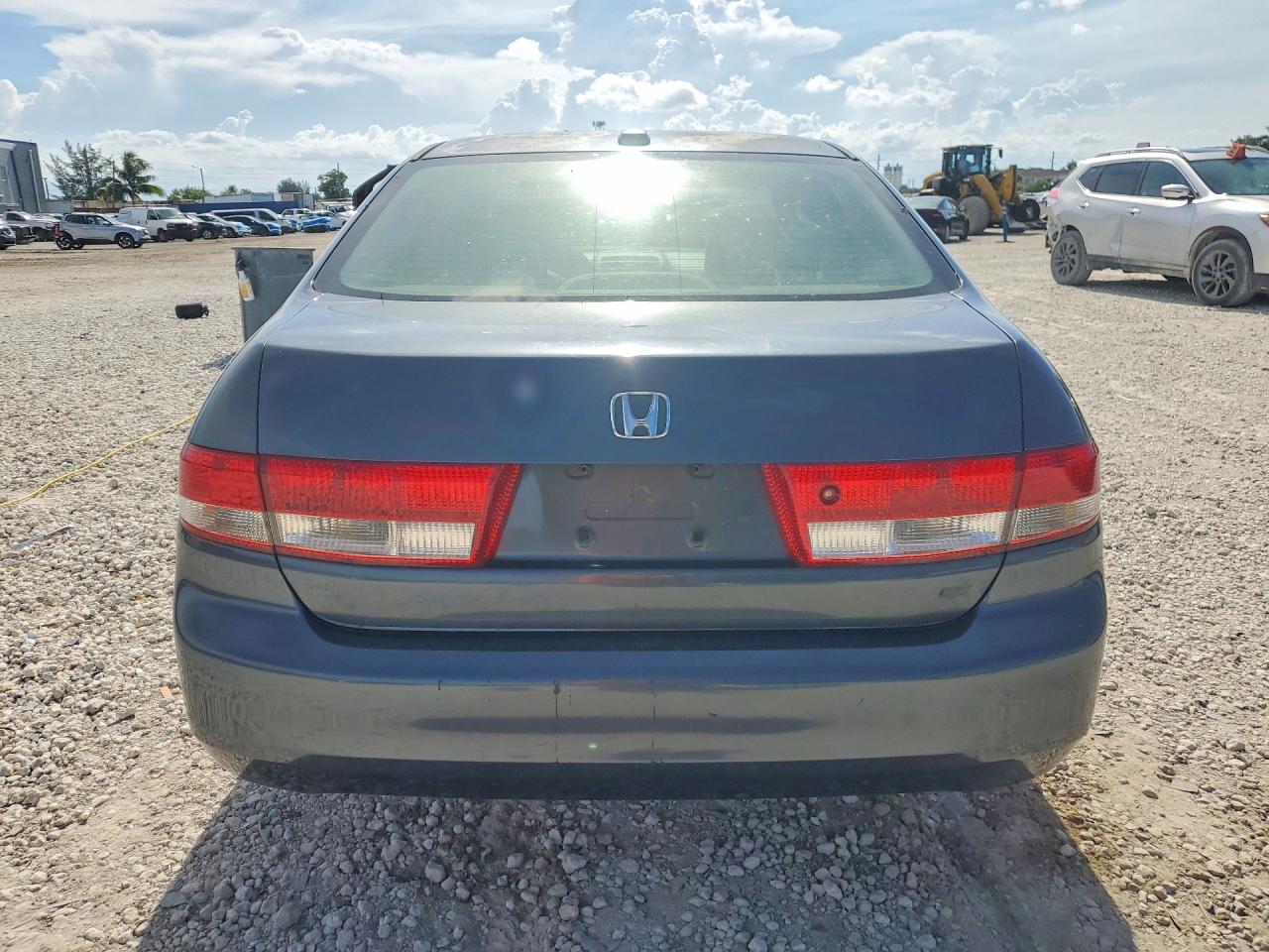 2004 Honda Accord Ex Gray vin: JHMCM56704C015751
