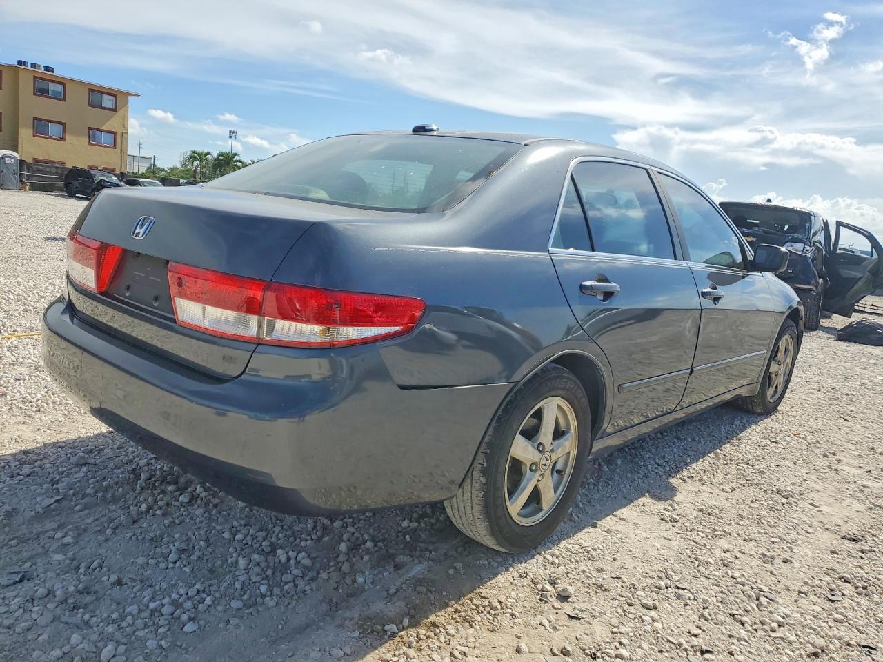 2004 Honda Accord Ex Gray vin: JHMCM56704C015751