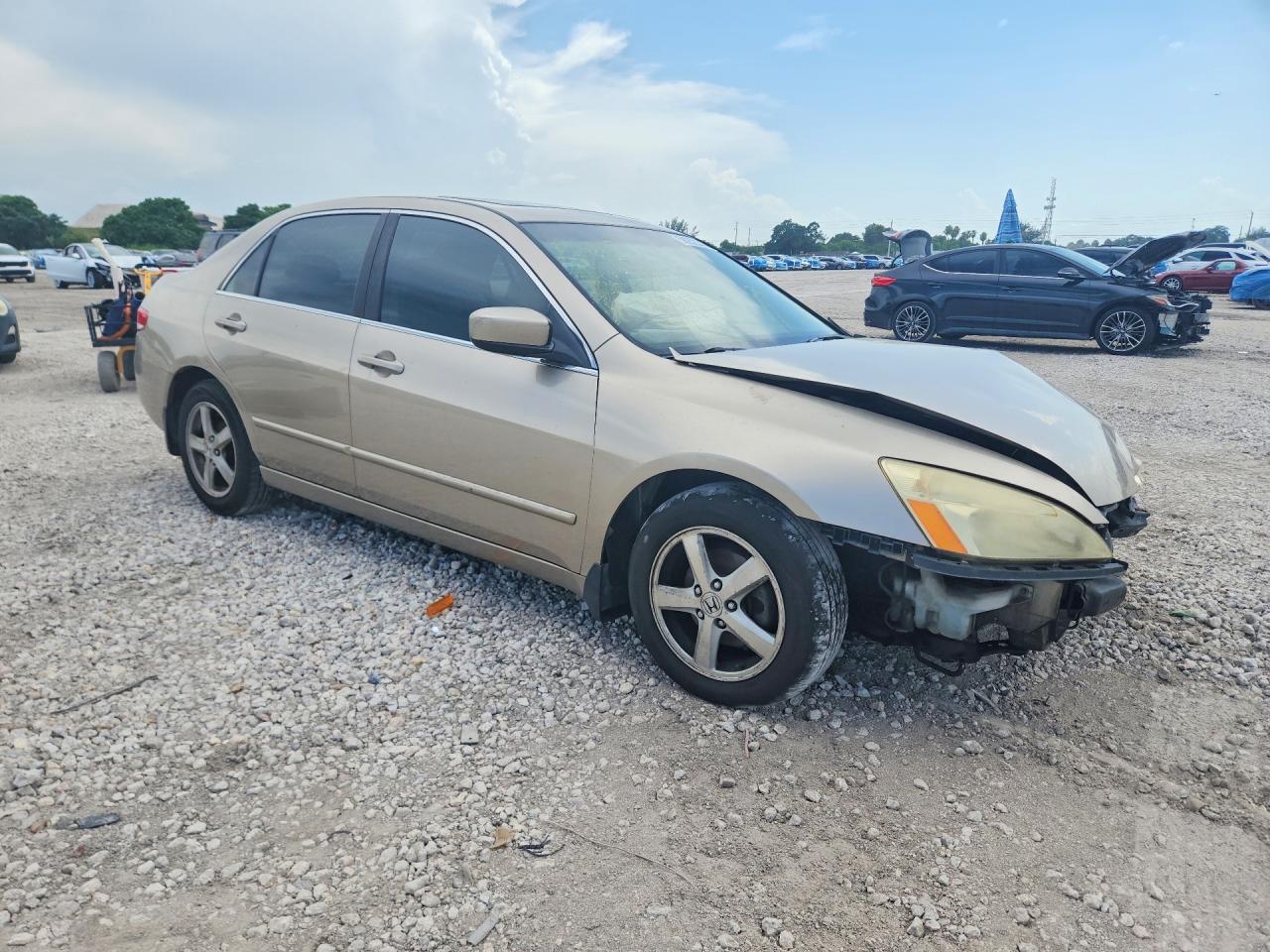 2003 Honda Accord Ex Beige vin: JHMCM56713C070983