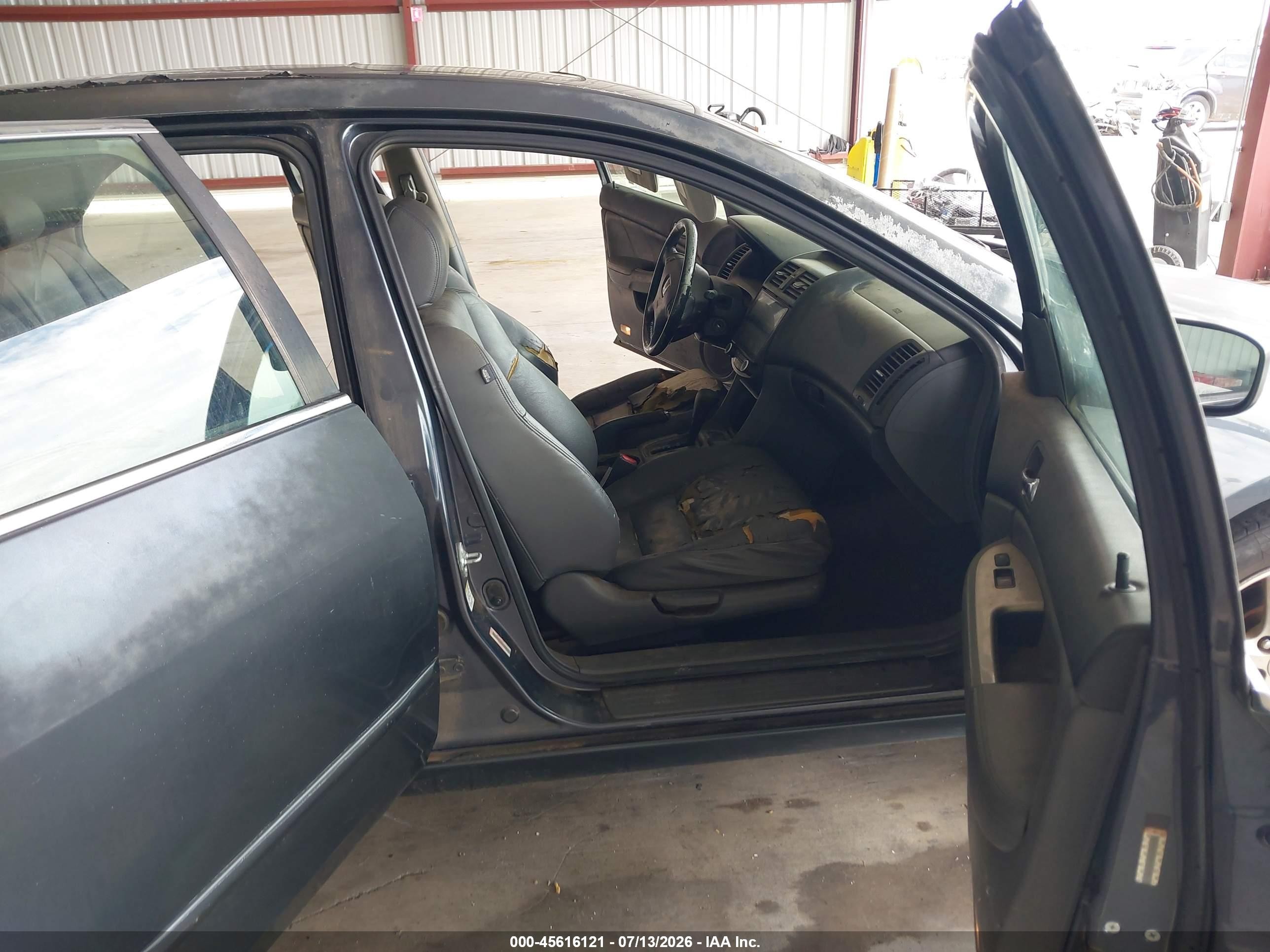 2004 Honda Accord 2.4 Ex Light Blue vin: JHMCM56744C013551