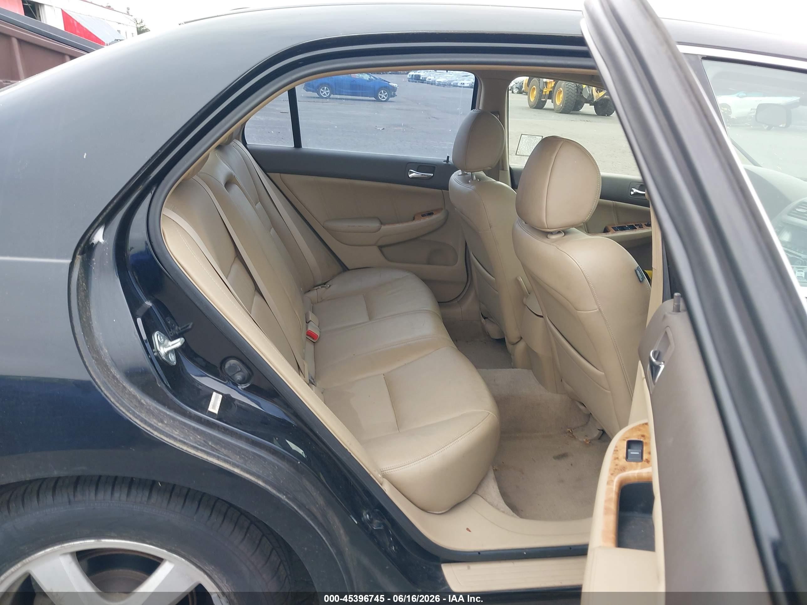 2004 Honda Accord 2.4 Ex Черный vin: JHMCM56814C035001