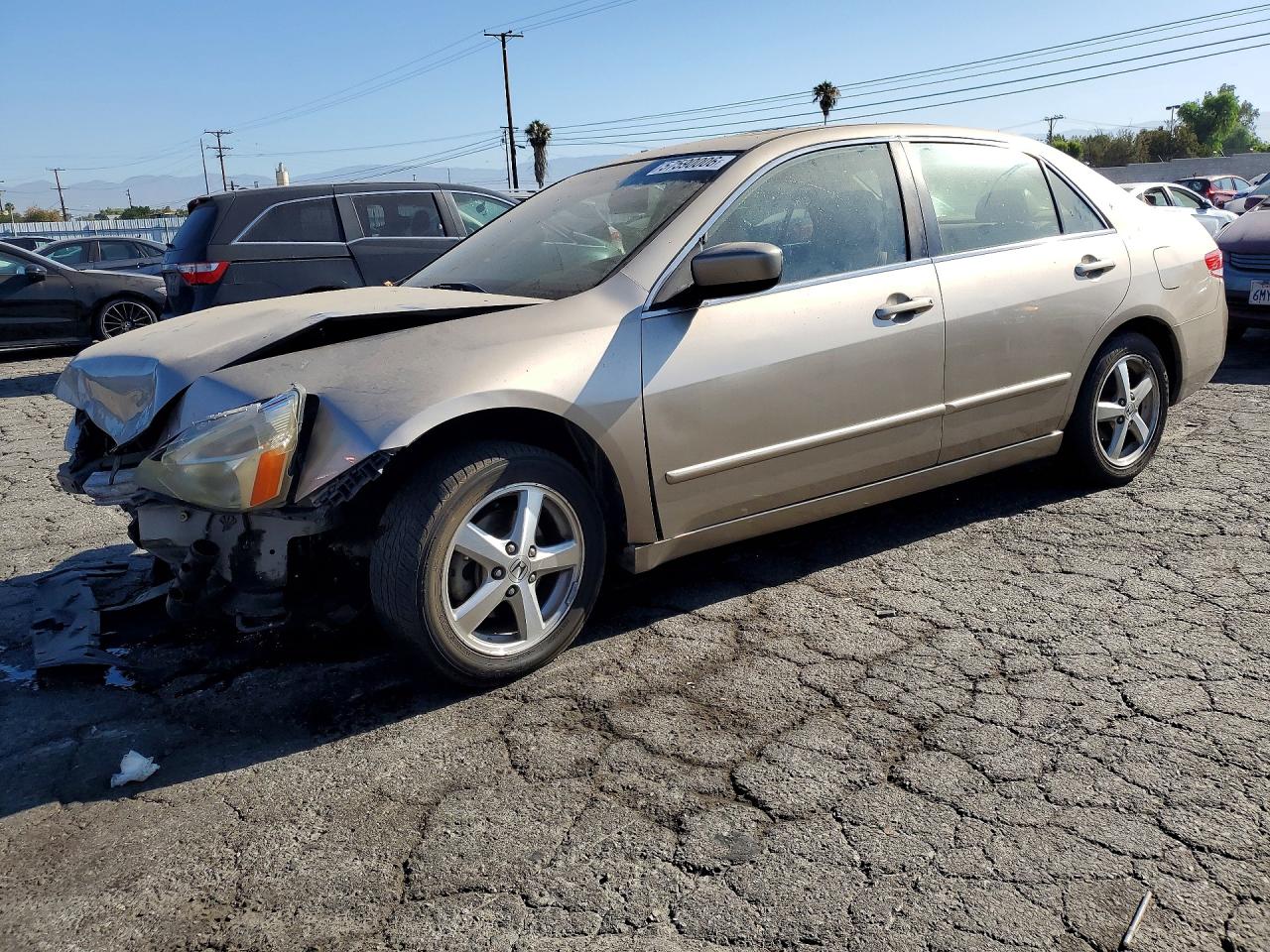 2004 Honda Accord Ex Gold vin: JHMCM56824C002332