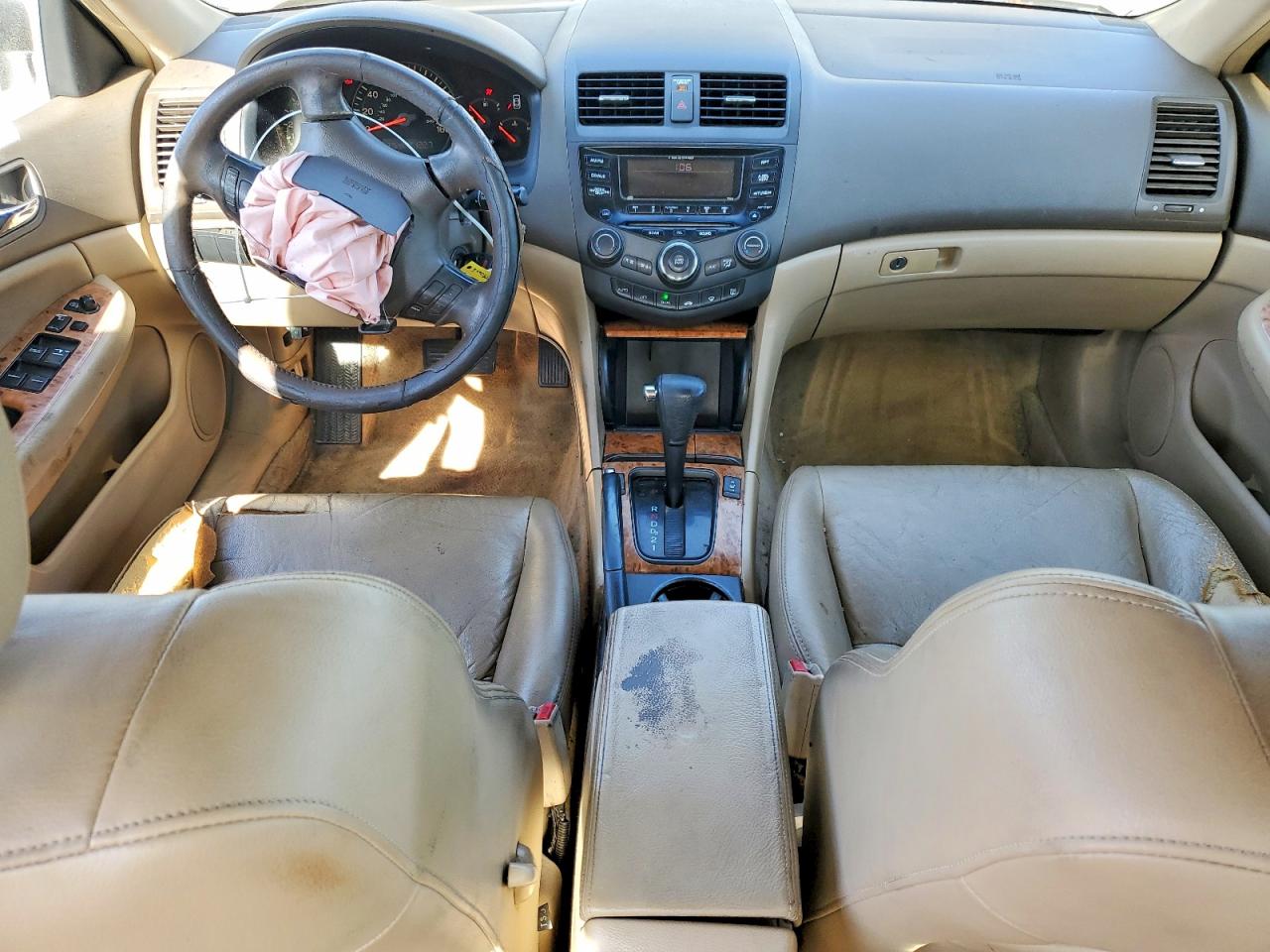 2004 Honda Accord Ex Gold vin: JHMCM56824C002332