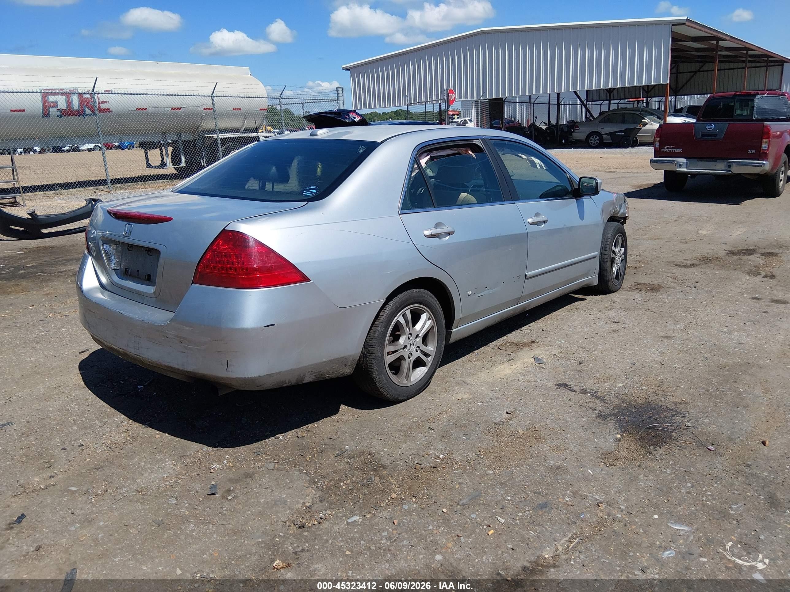 2006 Honda Accord 2.4 Ex Silver vin: JHMCM56826C007338