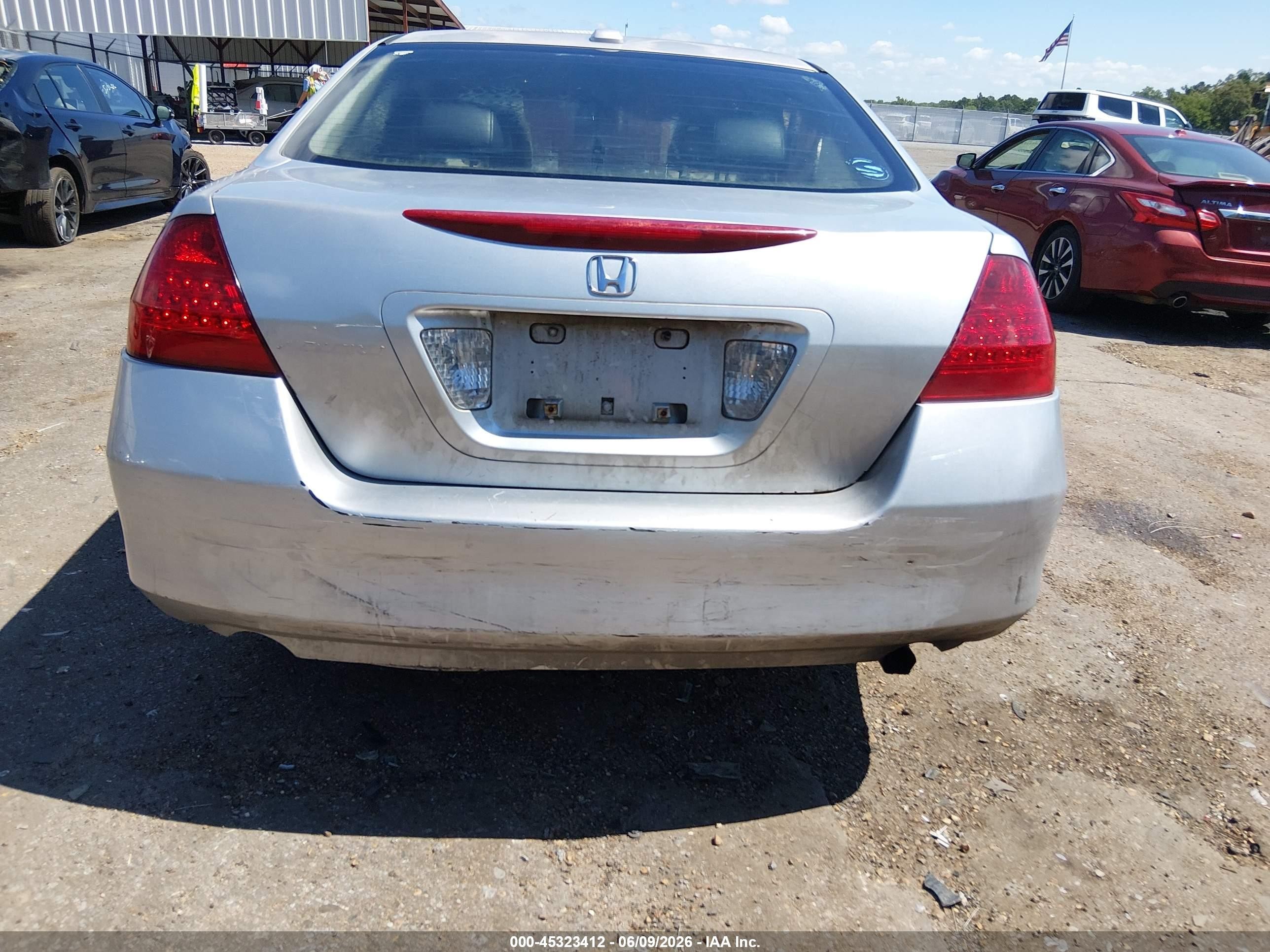 2006 Honda Accord 2.4 Ex Silver vin: JHMCM56826C007338