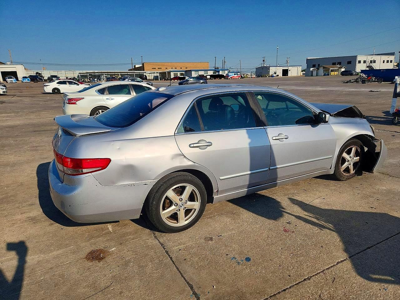 2004 Honda Accord Ex Silver vin: JHMCM56834C002680