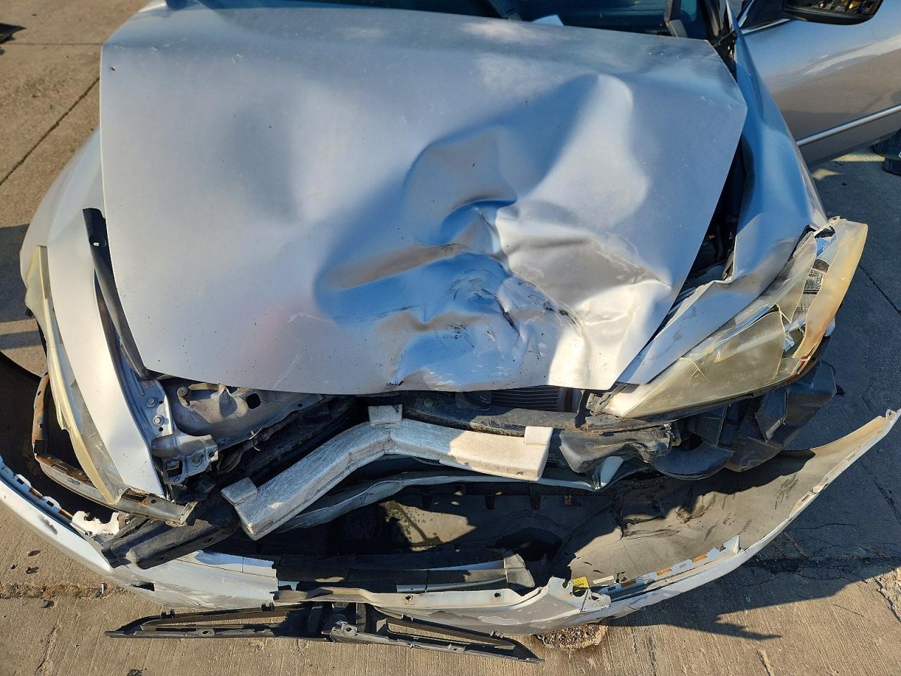 2004 Honda Accord Ex Silver vin: JHMCM56834C002680