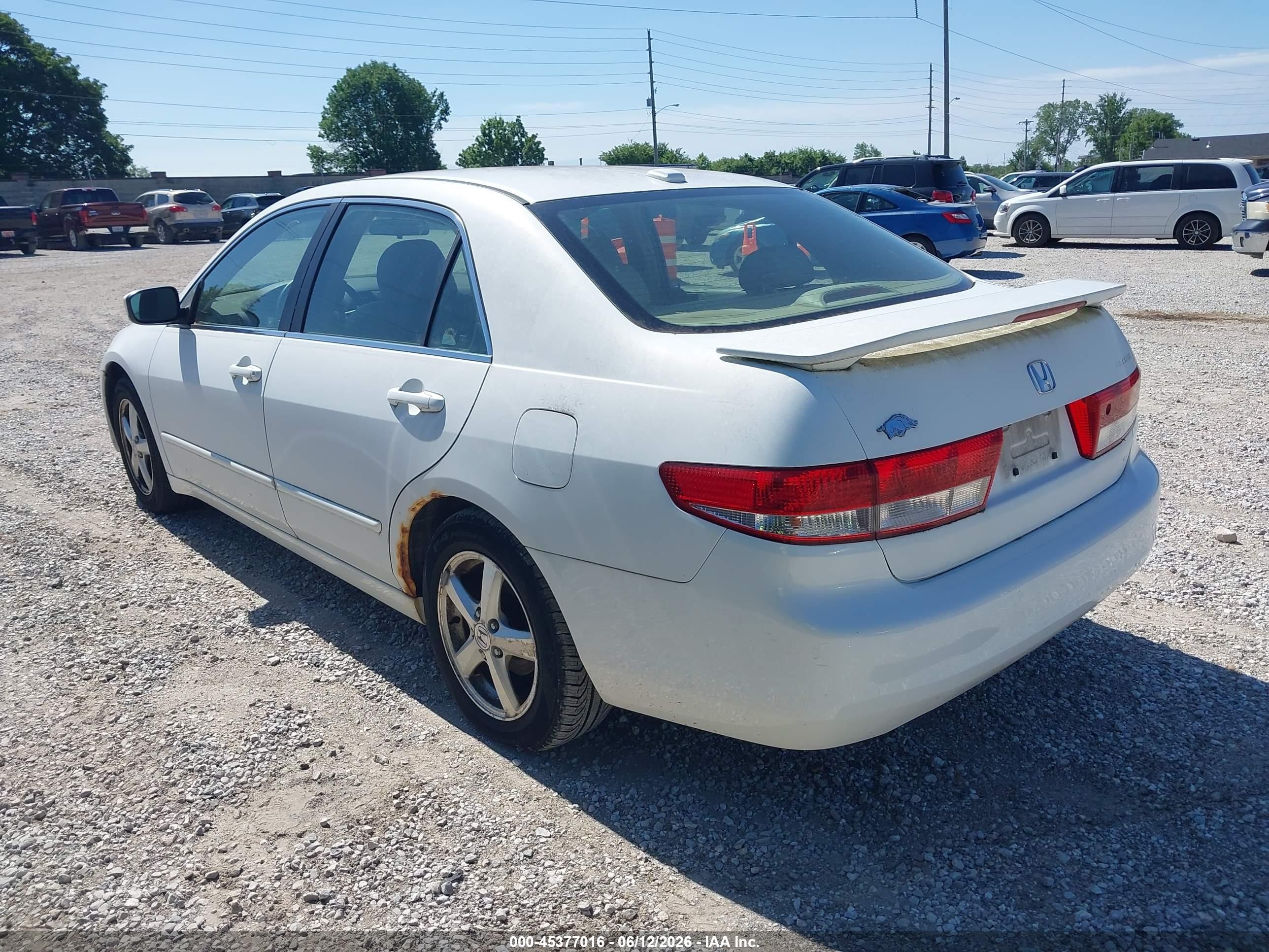 2004 Honda Accord 2.4 Ex Белый vin: JHMCM56864C011907