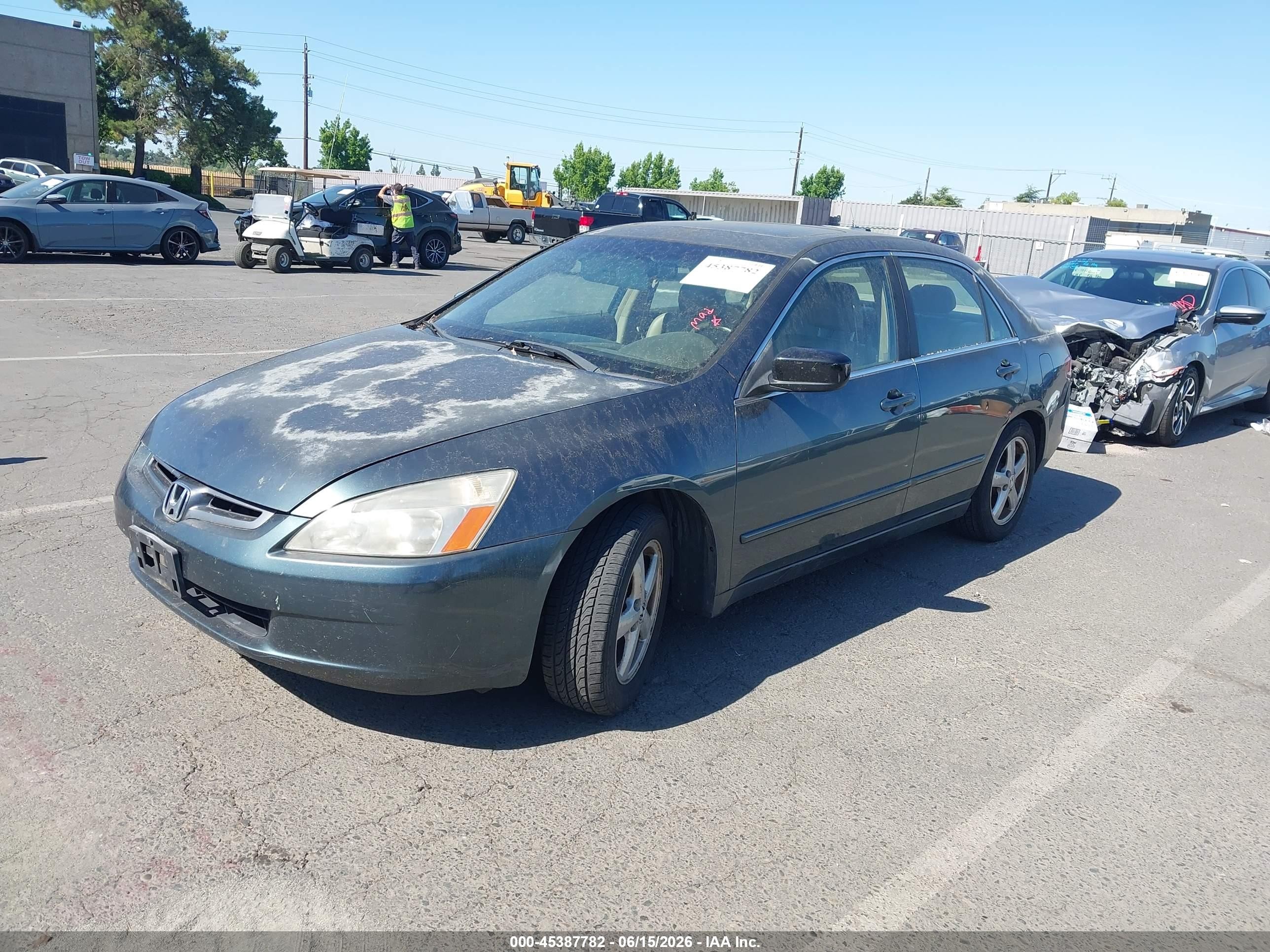 2004 Honda Accord 2.4 Ex Green vin: JHMCM56874C013827