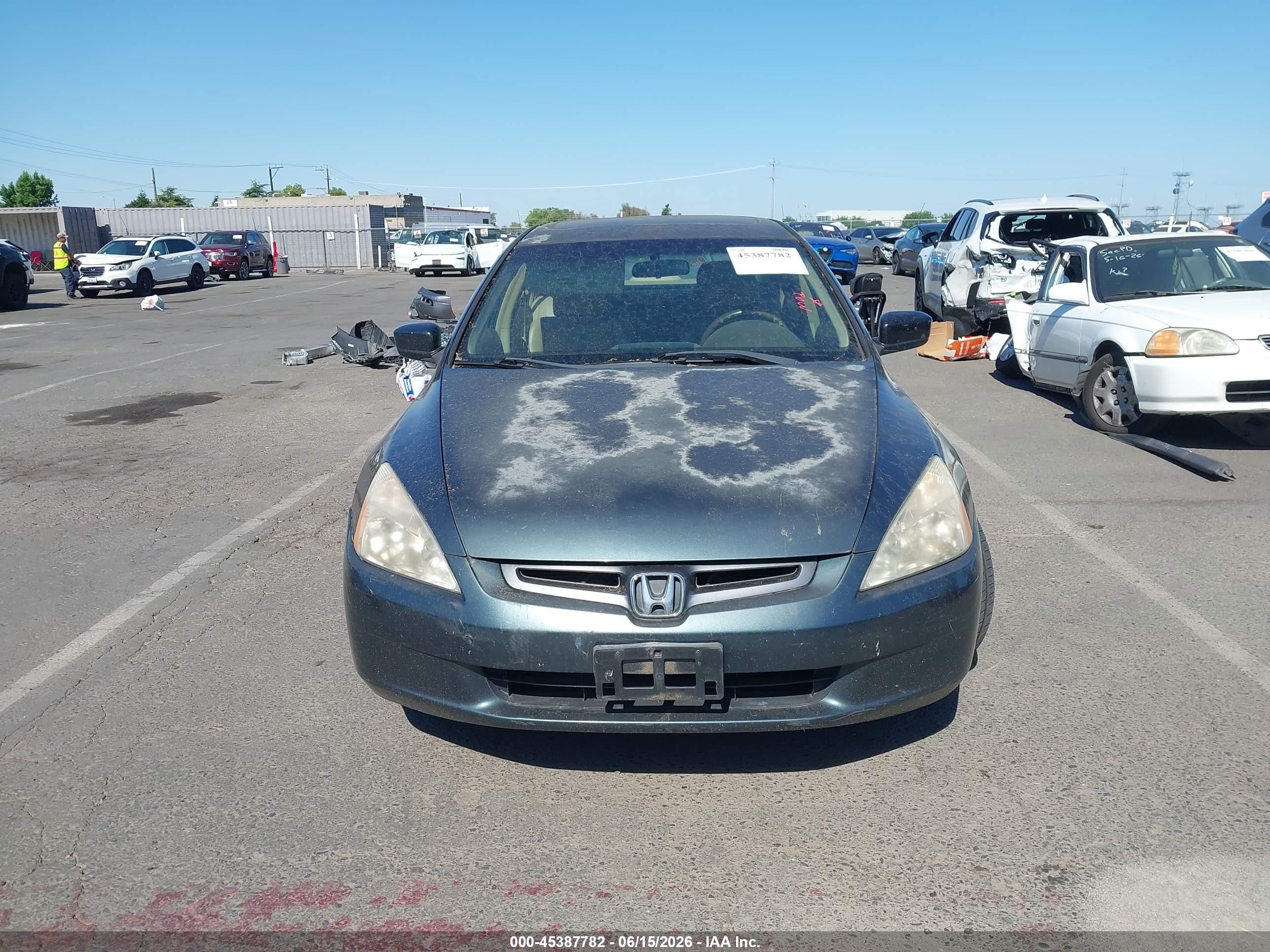 2004 Honda Accord 2.4 Ex Green vin: JHMCM56874C013827
