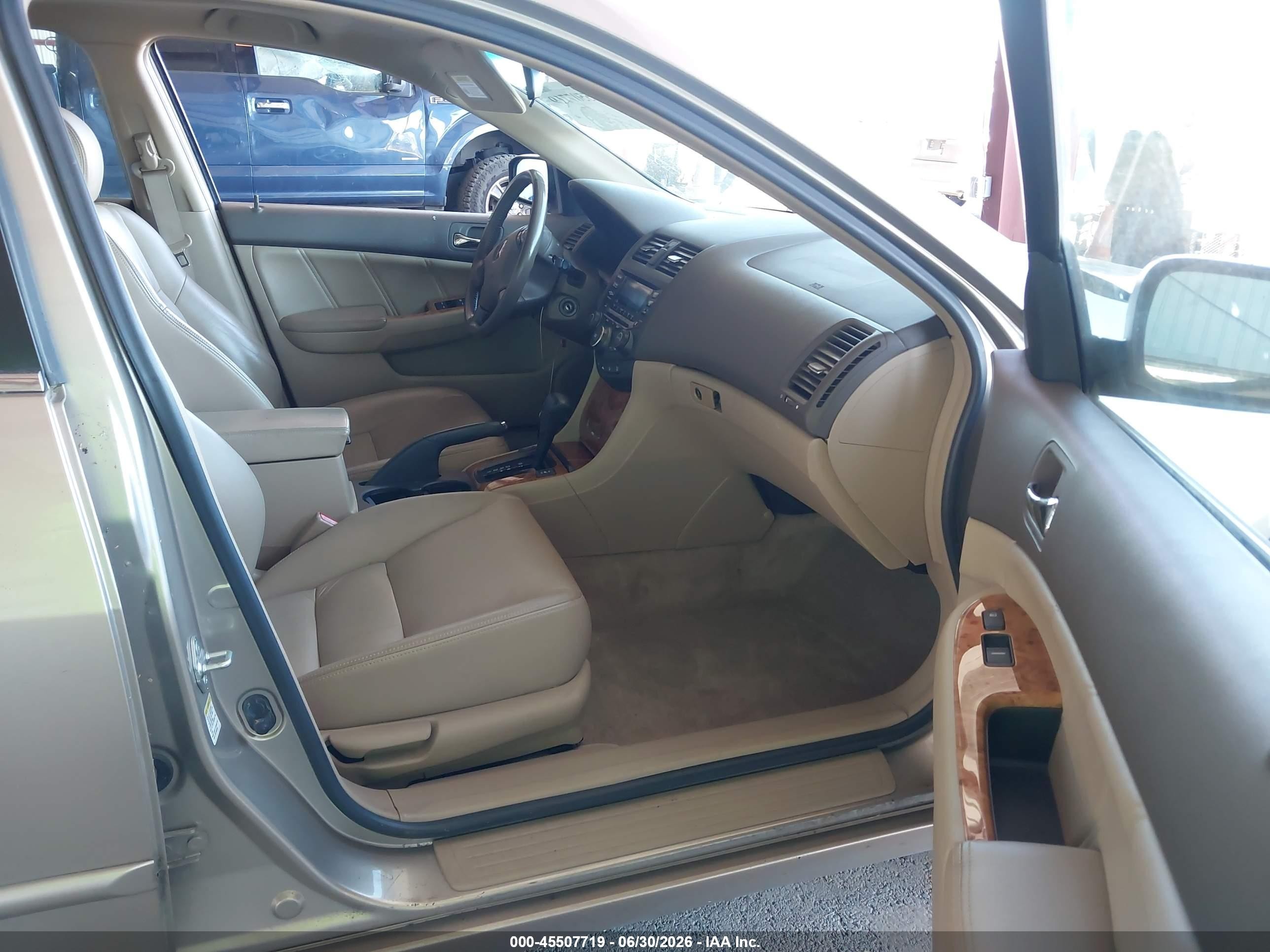 2004 Honda Accord 2.4 Ex Gold vin: JHMCM56874C026738