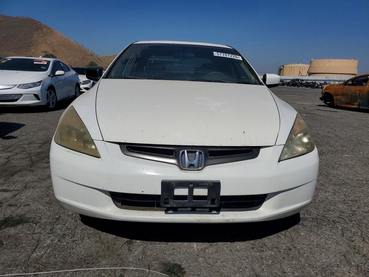 2004 Honda Accord Ex White vin: JHMCM56874C033365