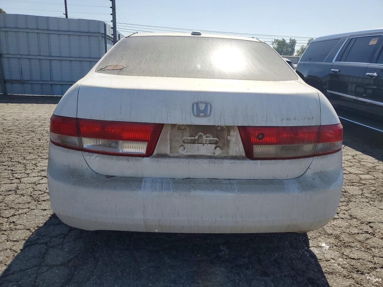 2004 Honda Accord Ex White vin: JHMCM56874C033365