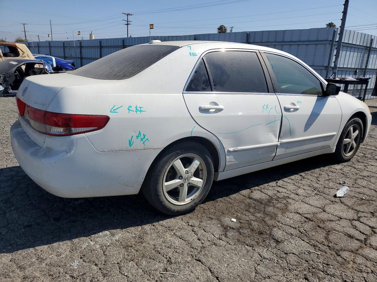 2004 Honda Accord Ex White vin: JHMCM56874C033365