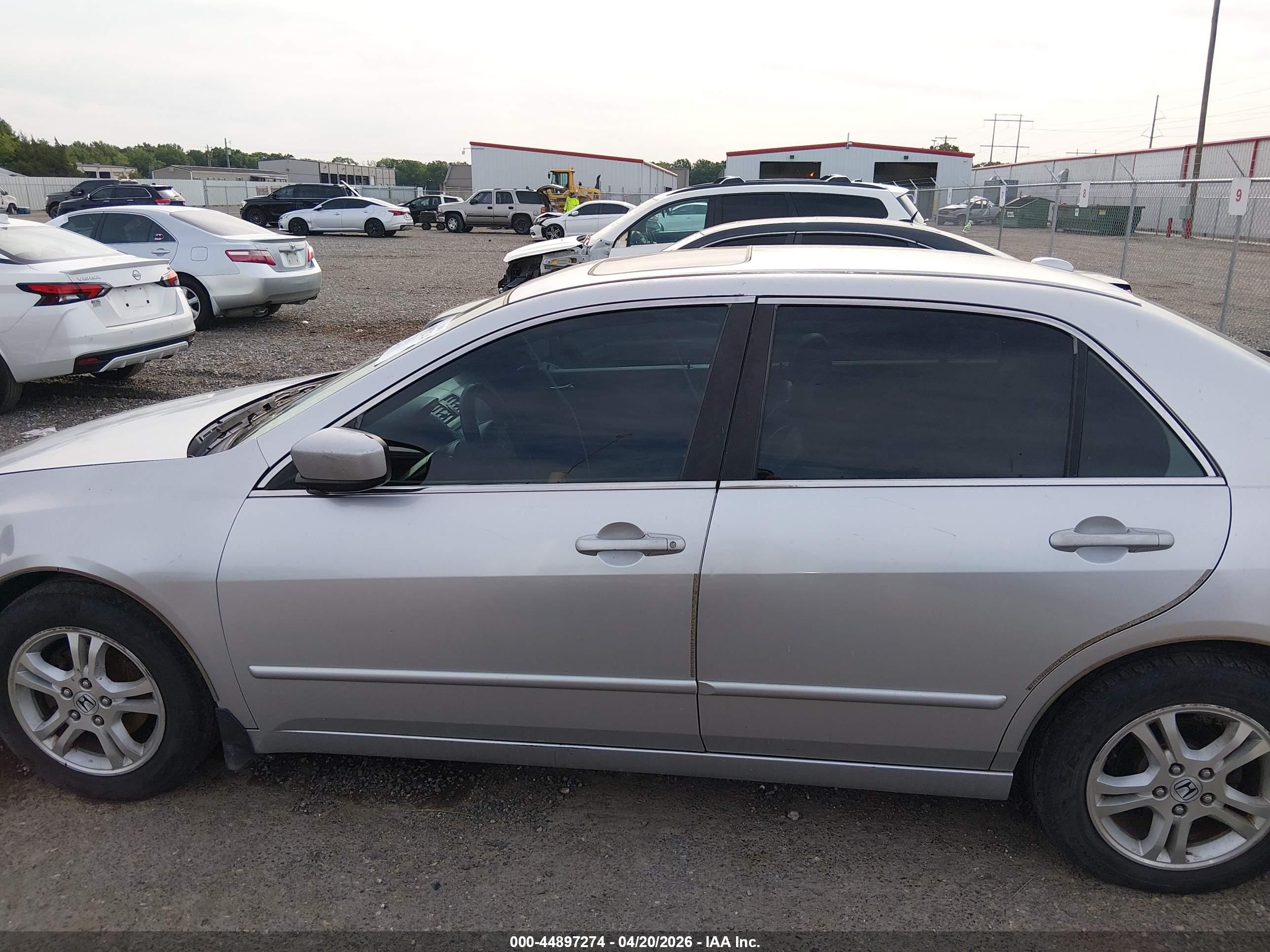 2007 Honda Accord 2.4 Ex Silver vin: JHMCM56877C000953