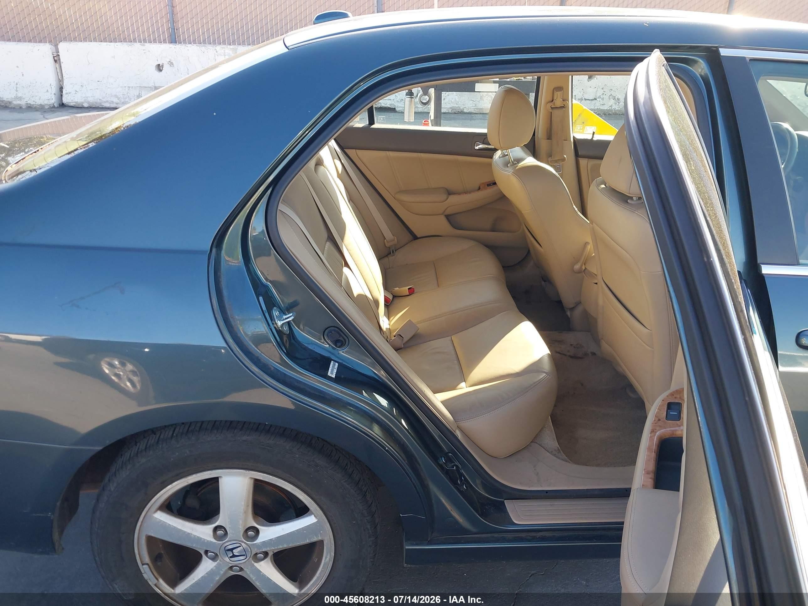 2004 Honda Accord 2.4 Ex Green vin: JHMCM56884C041040