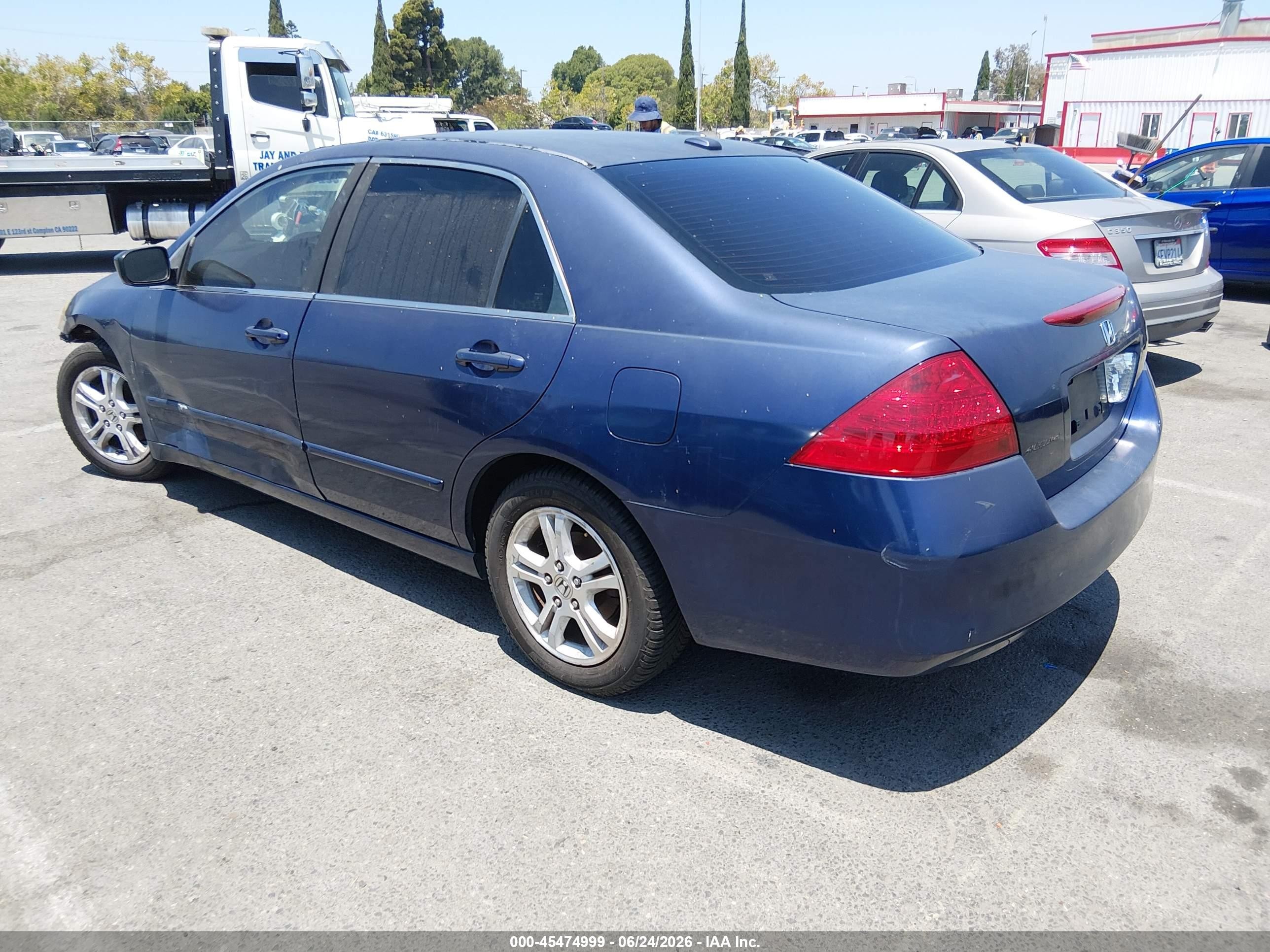 2006 Honda Accord 2.4 Ex Blue vin: JHMCM56886C006937