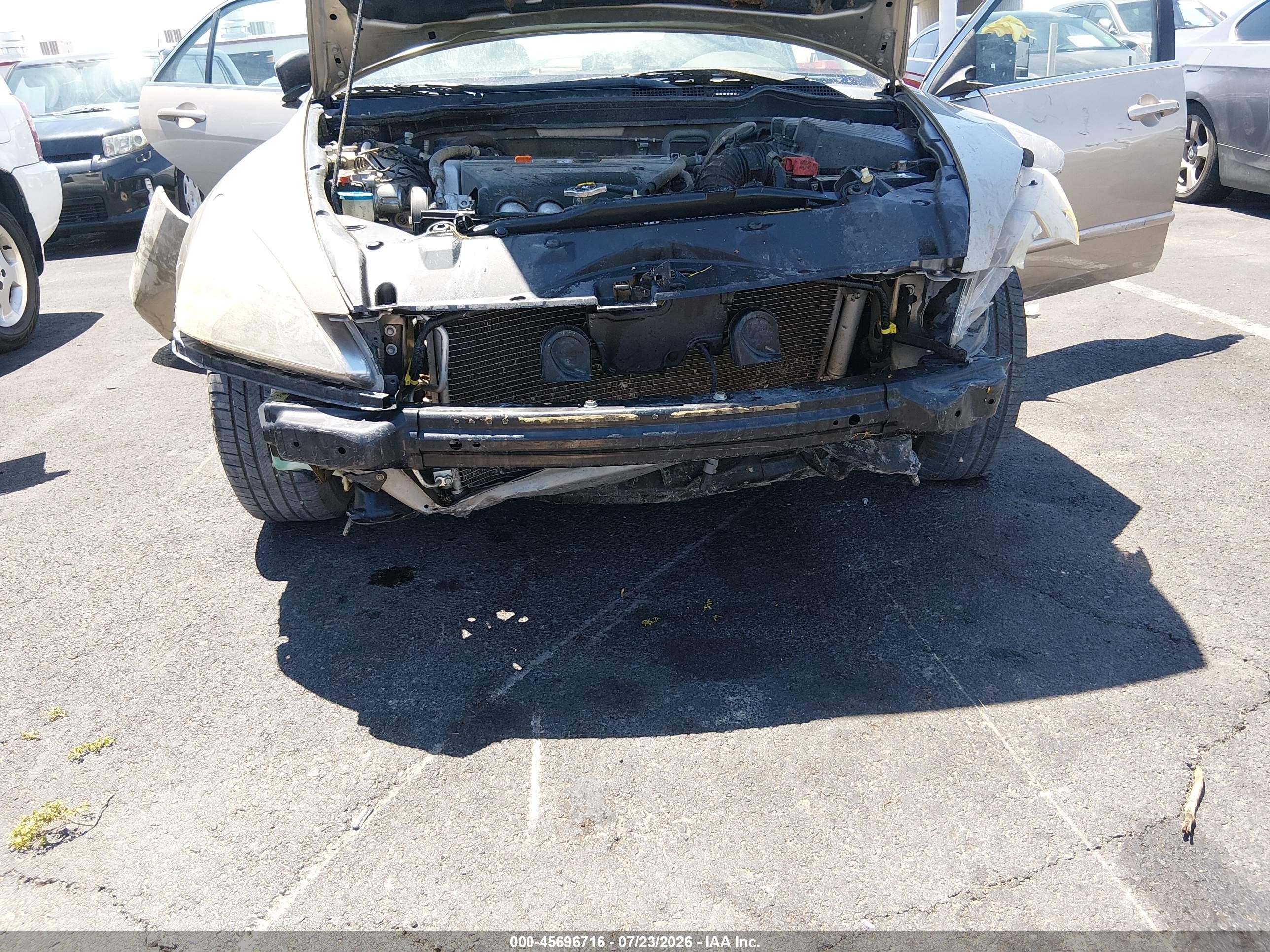 2005 Honda Accord 2.4 Ex Beige vin: JHMCM56895C004466