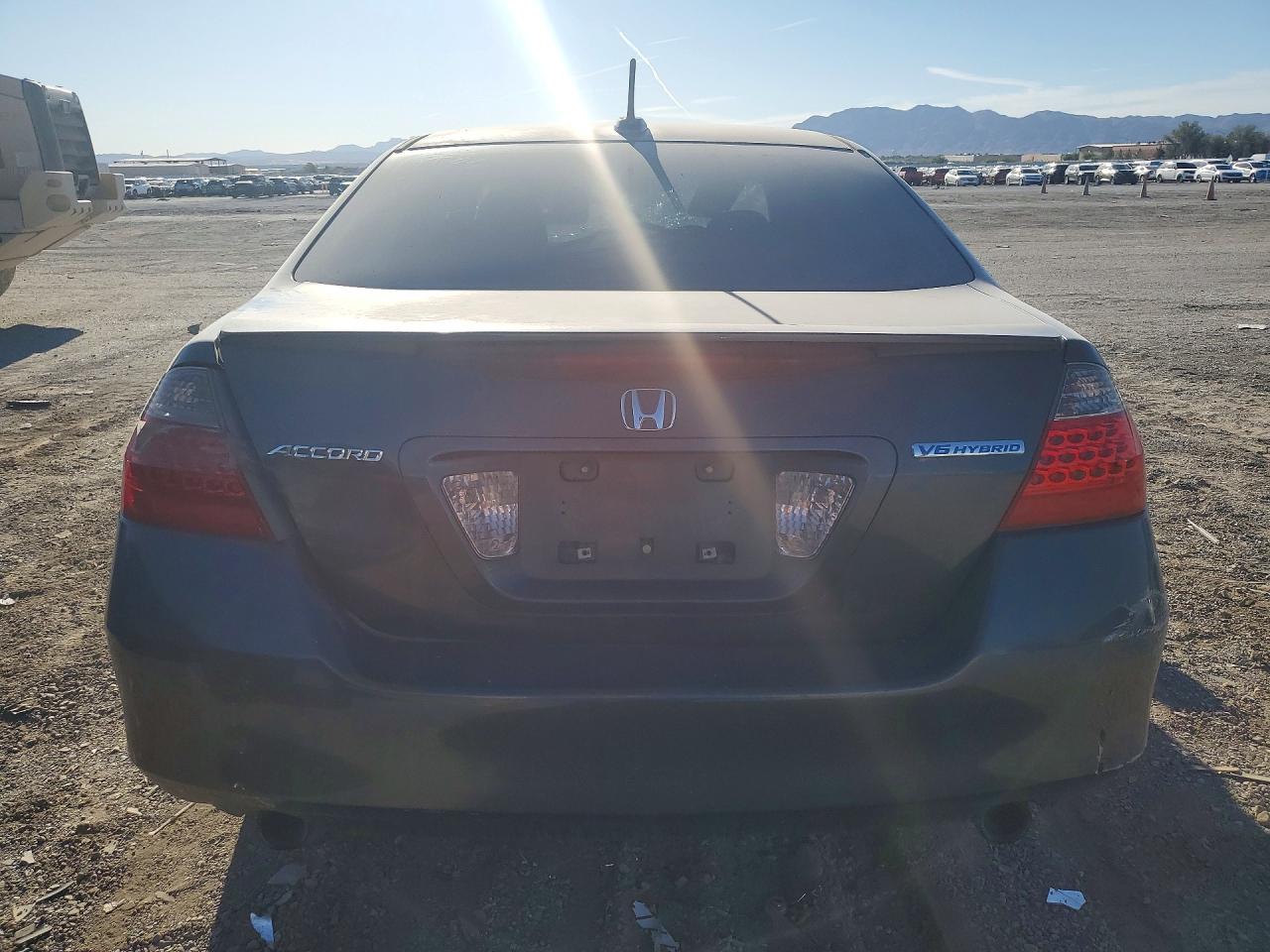 2006 Honda Accord Hybrid Gray vin: JHMCN36416C004199