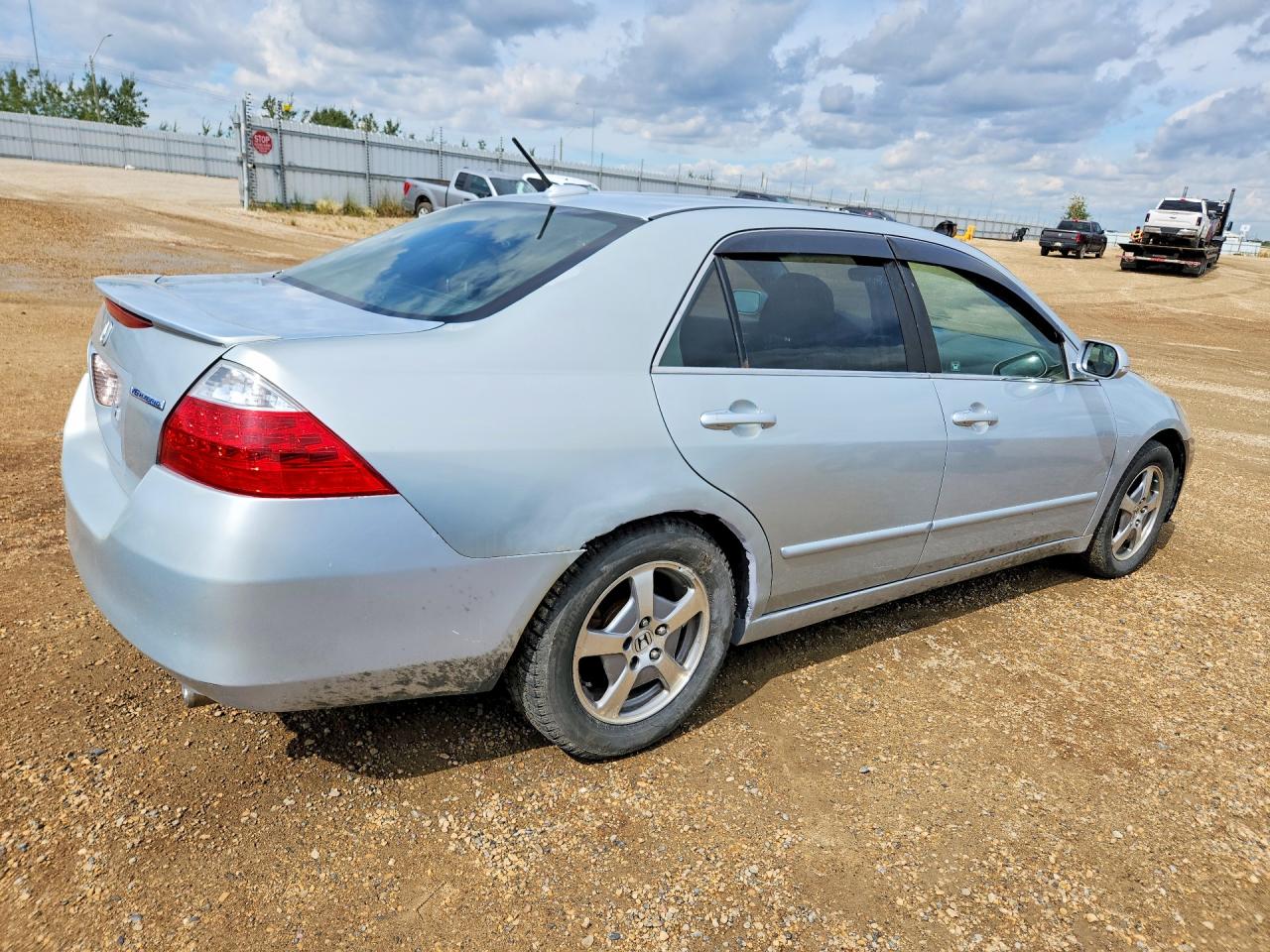 2007 Honda Accord Hybrid Silver vin: JHMCN36417C800131