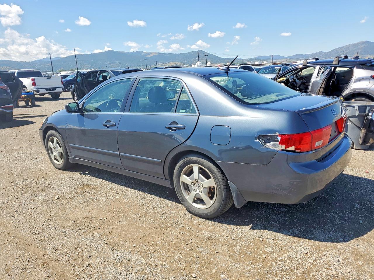 2005 Honda Accord Hybrid Gray vin: JHMCN36435C000704