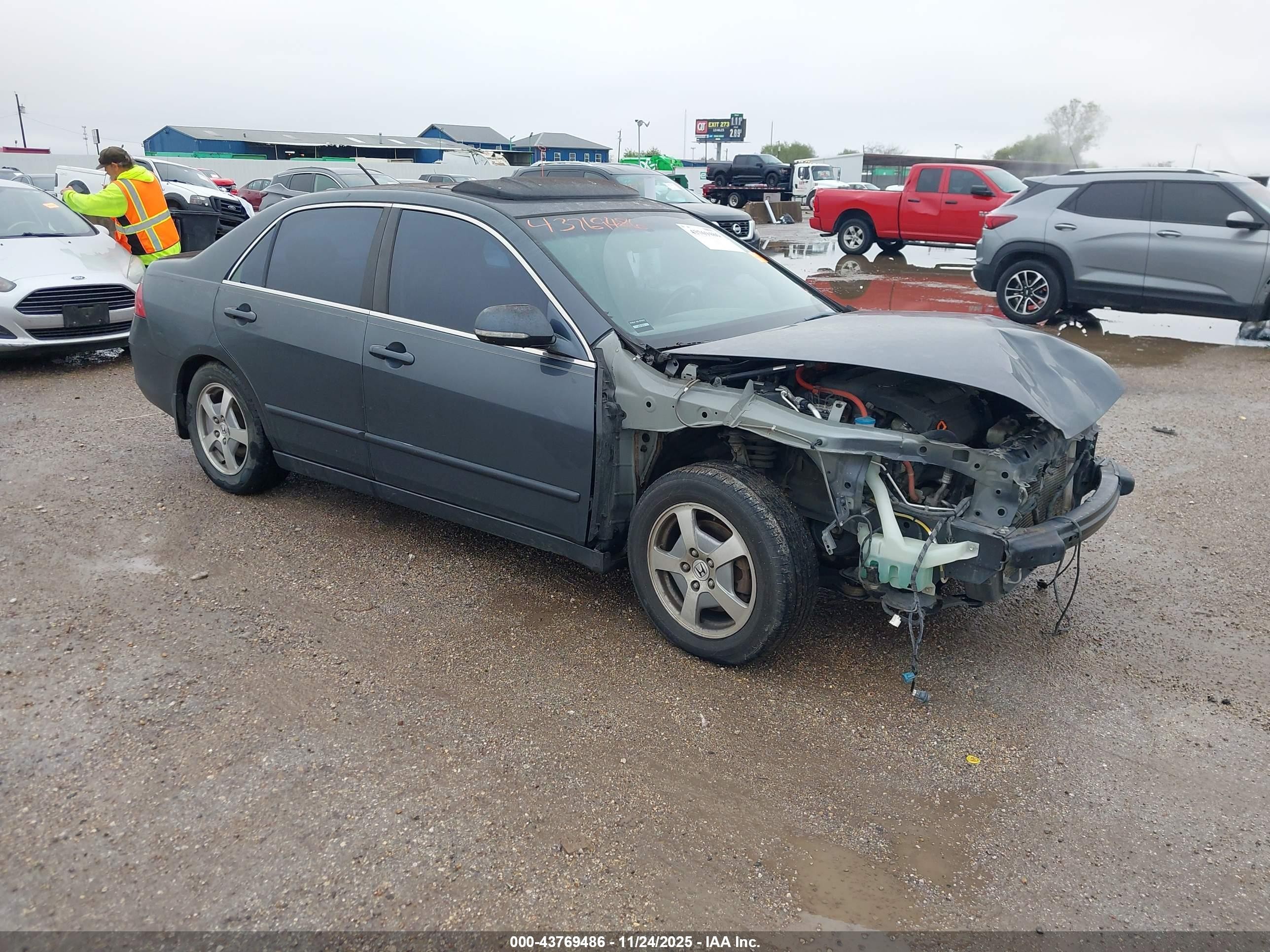 2007 Honda Accord Hybrid   Gray vin: JHMCN36437C003640