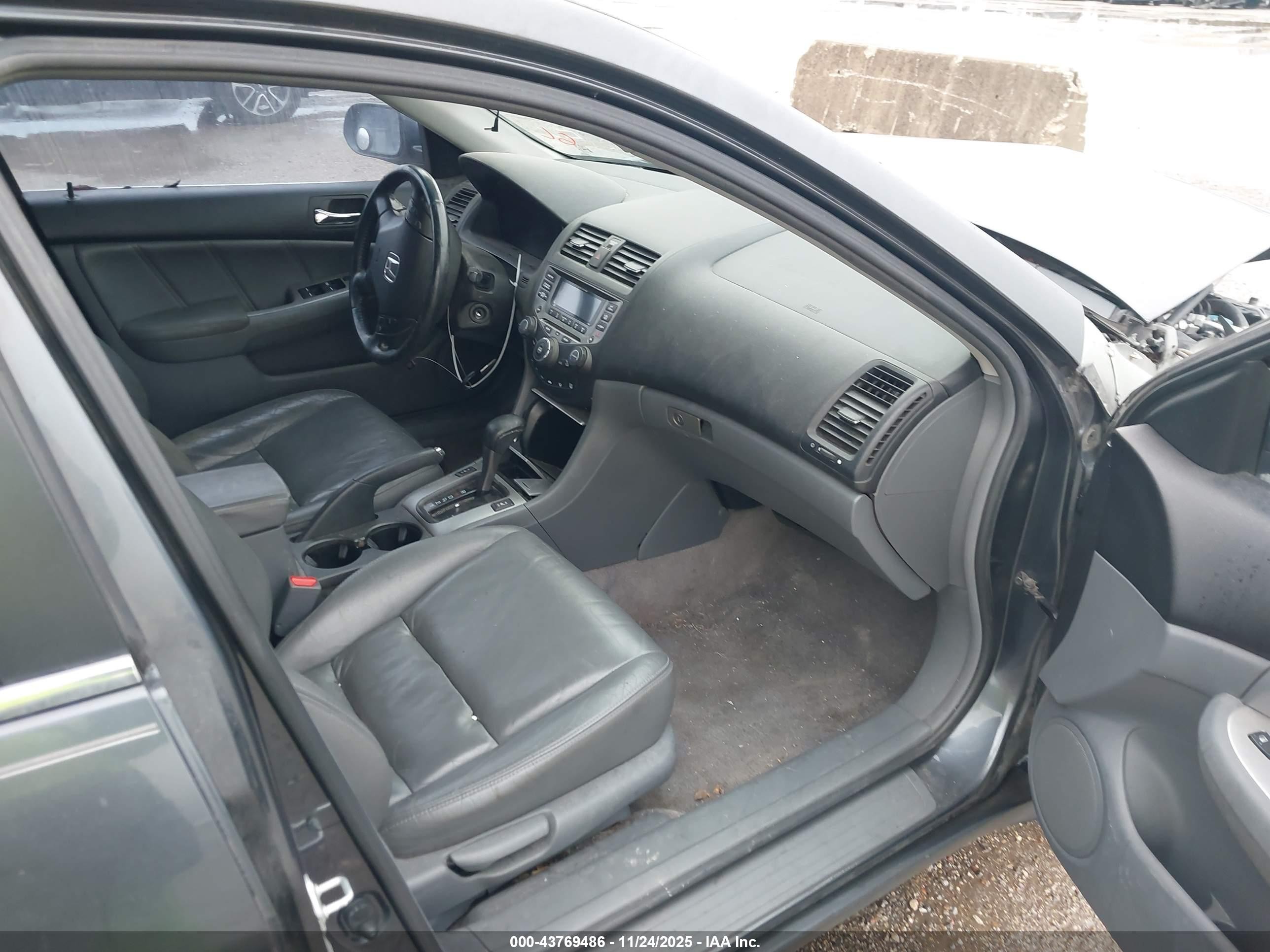 2007 Honda Accord Hybrid   Gray vin: JHMCN36437C003640